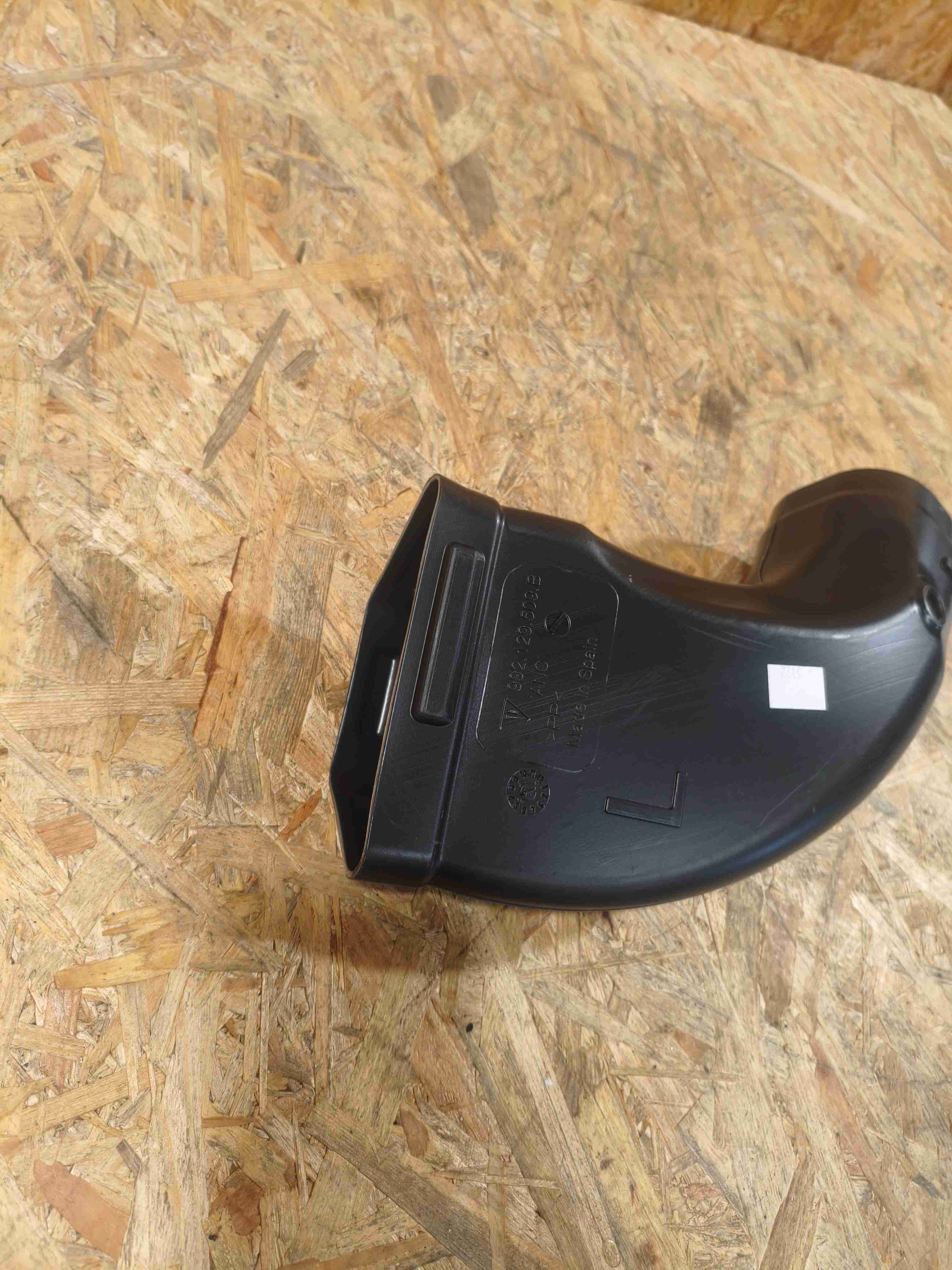 Воздуховод Porsche 911 100826-106
