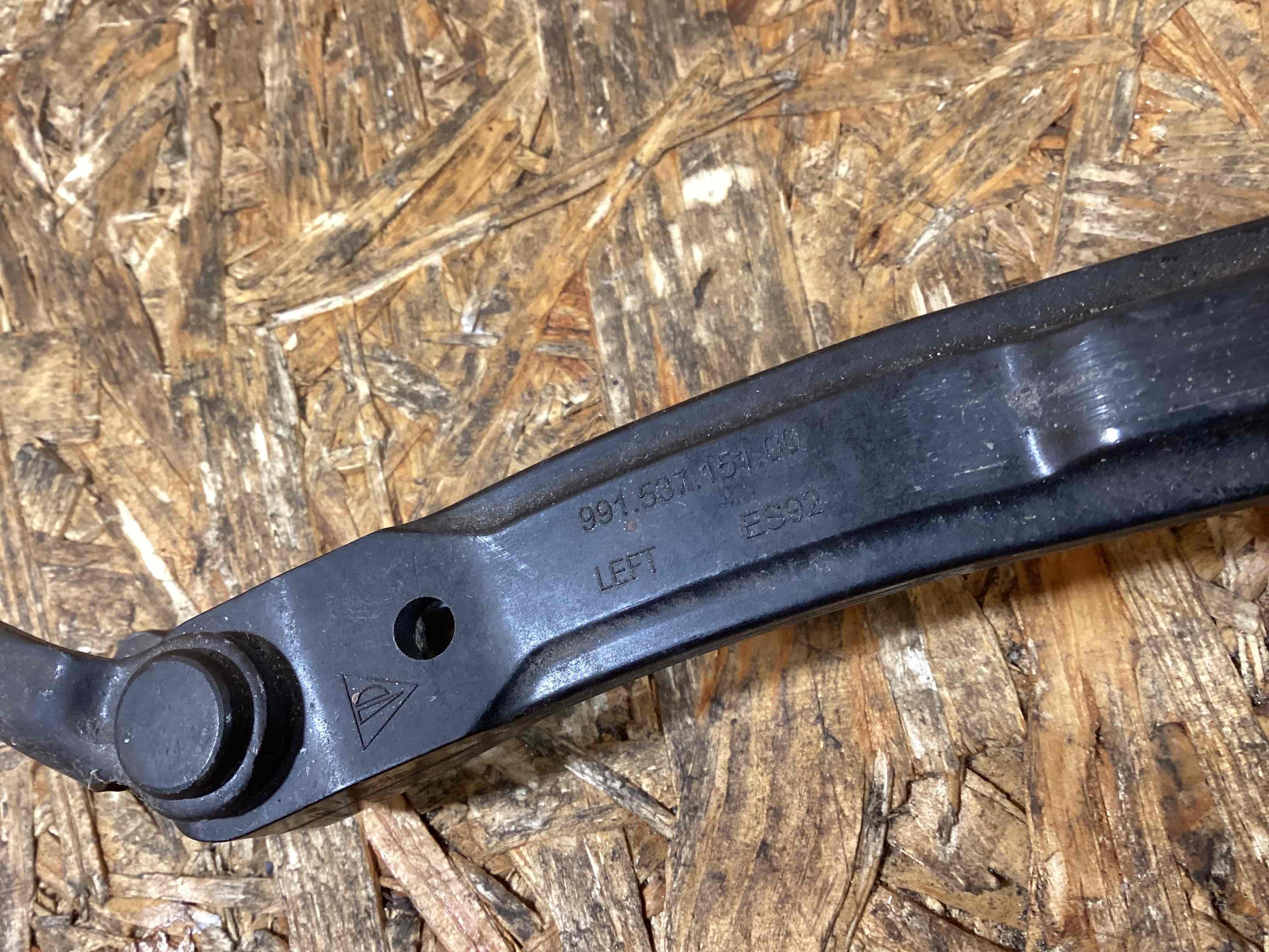 Ограничитель открывания двери Porsche 911 100326-102