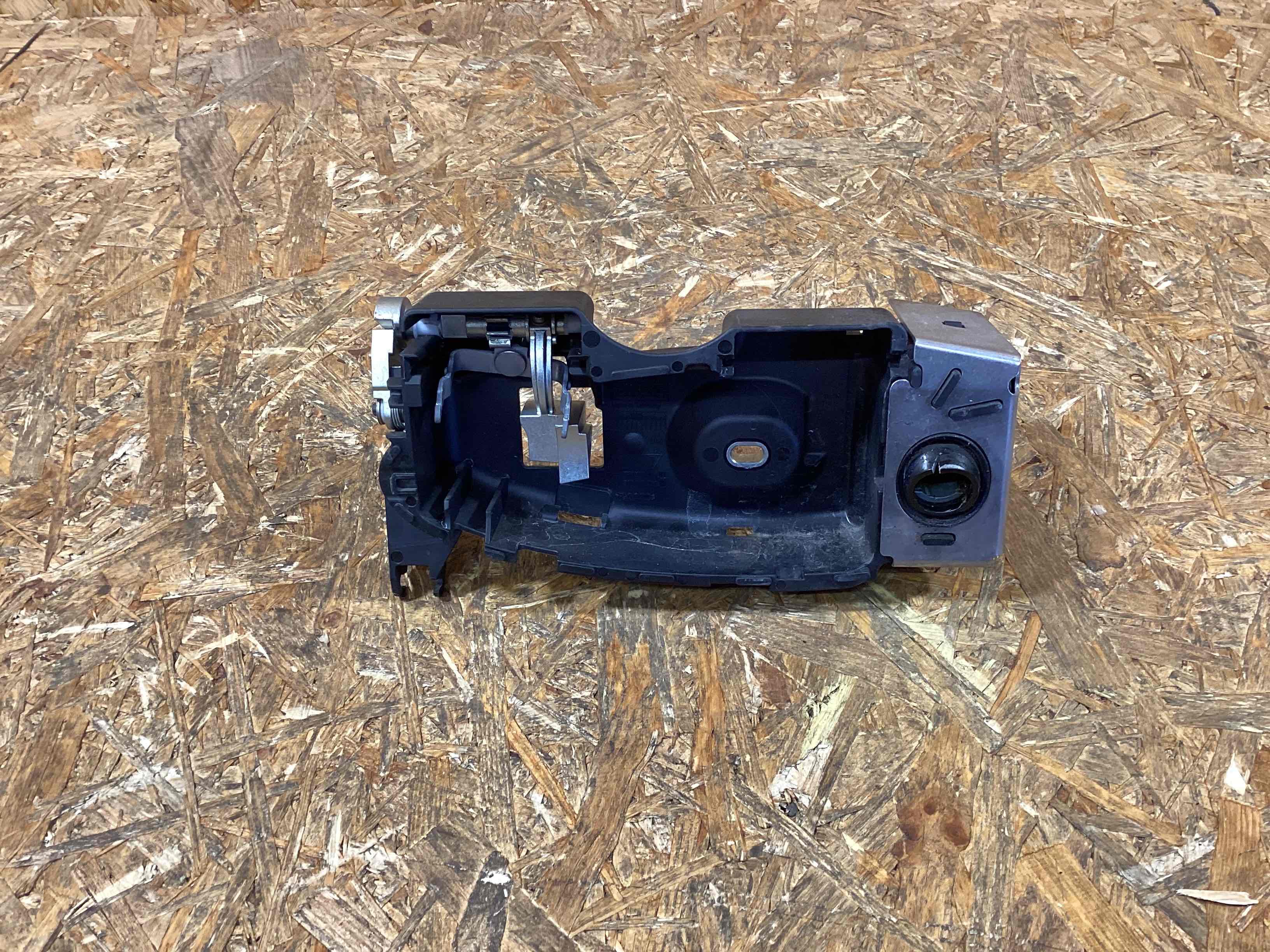 Замок двери передней левой Porsche 911 100326-103