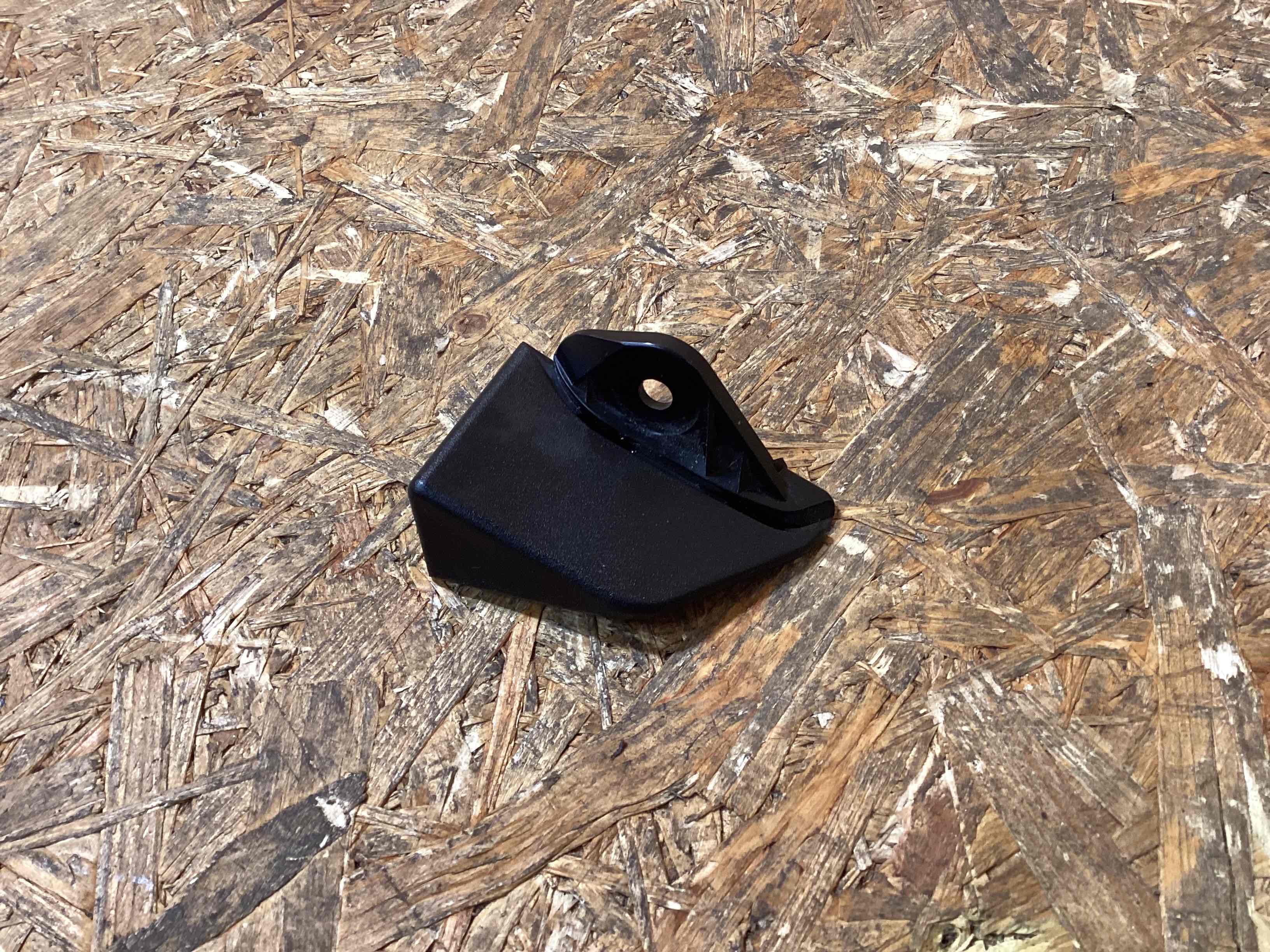 Крепление крыла Porsche 911 100326-104