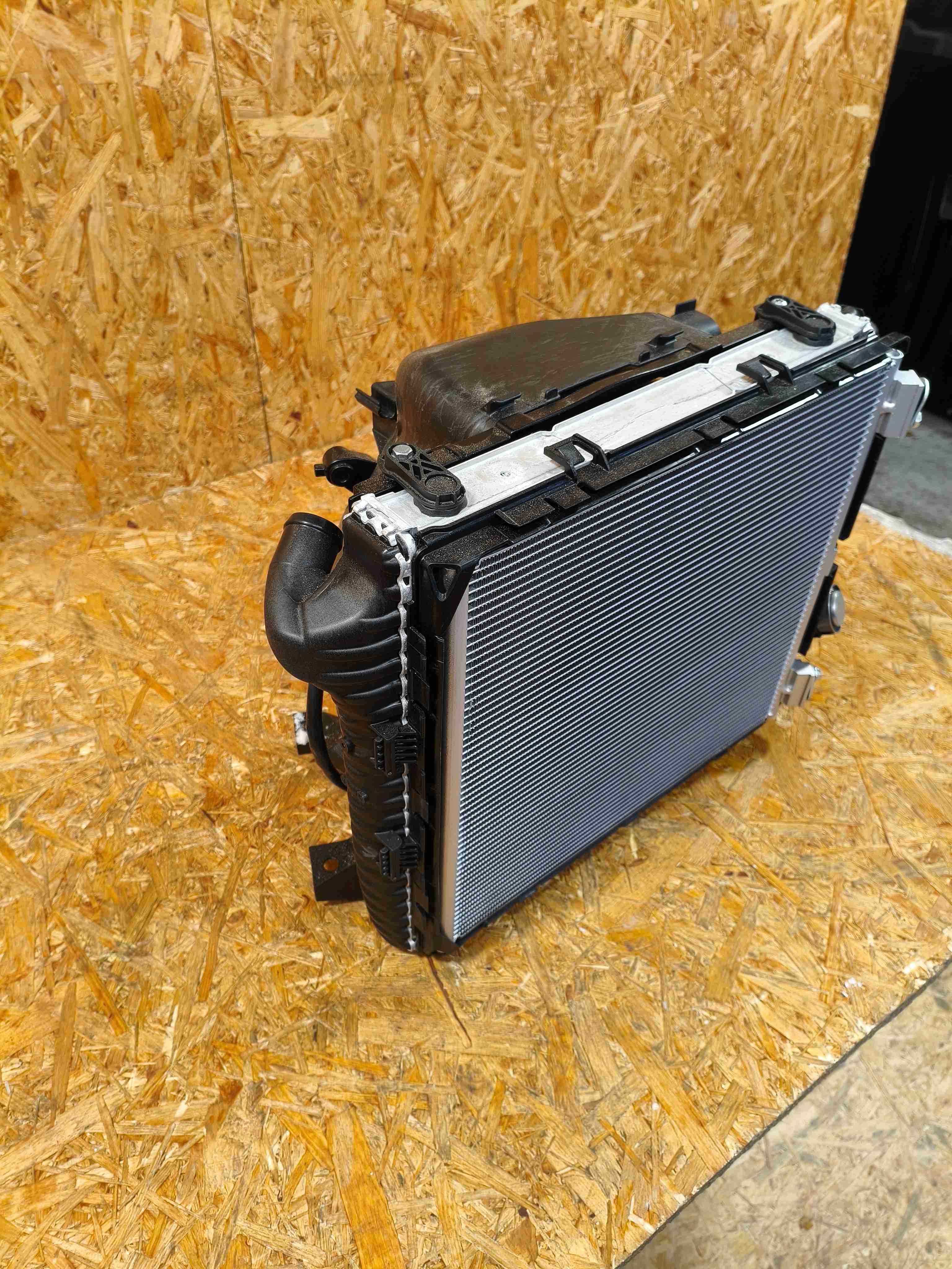 Кассета радиаторов Porsche 911 080126-101