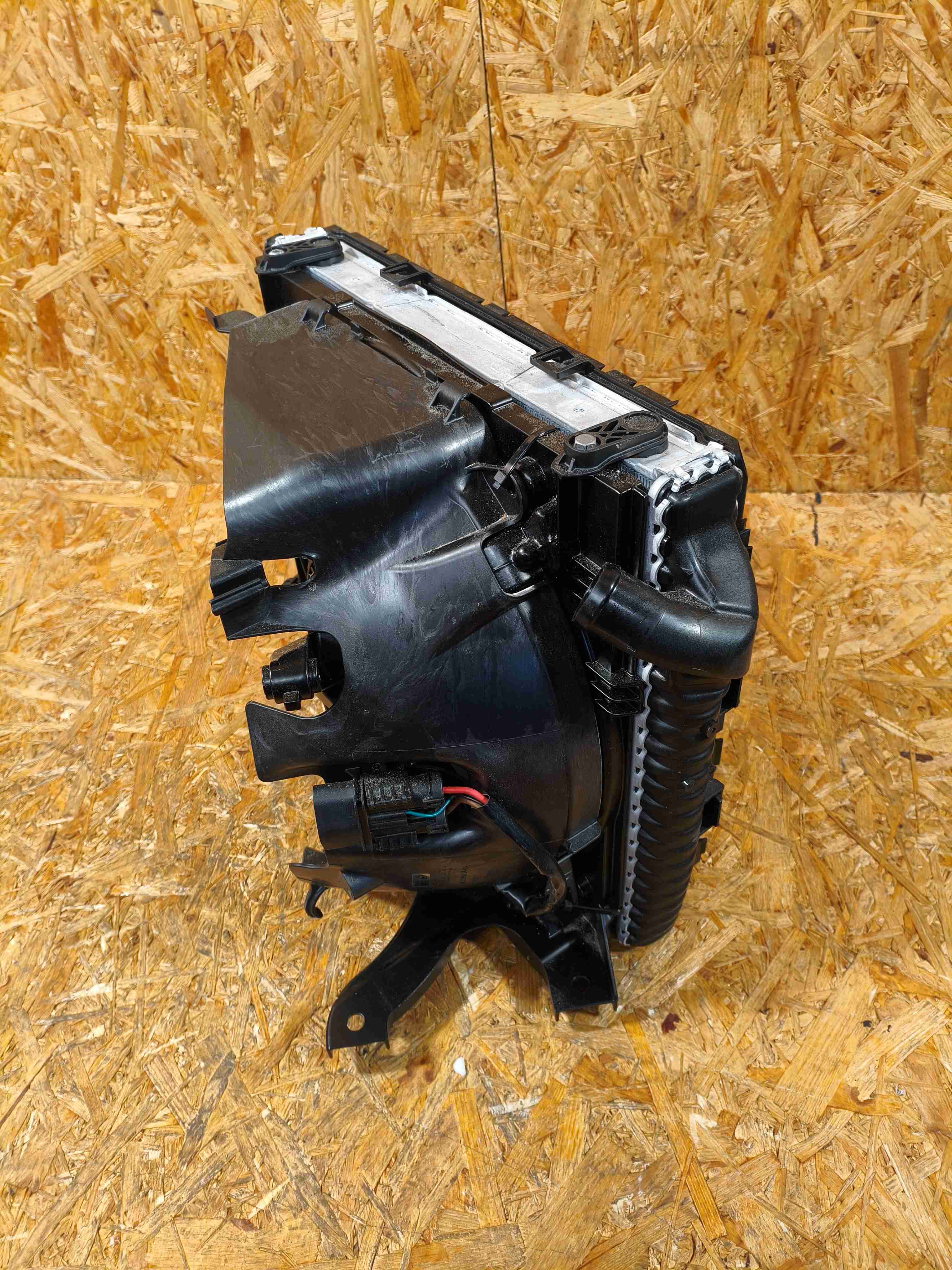 Кассета радиаторов Porsche 911 080126-101