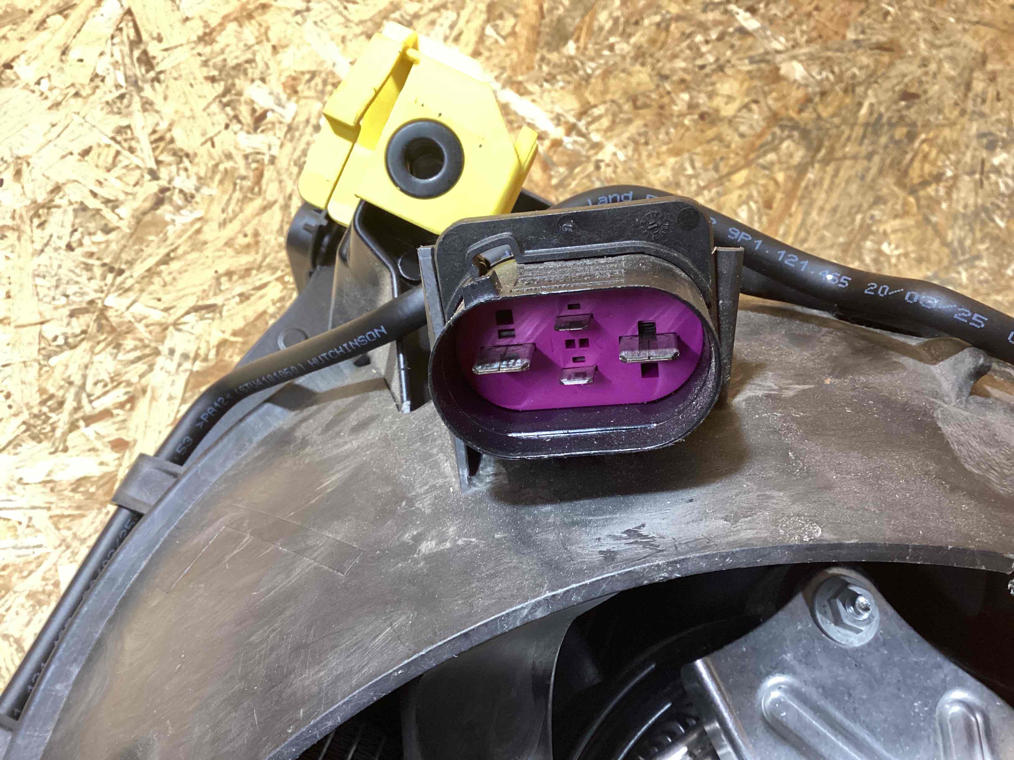 Вентилятор радиатора, вентиляторы Porsche Boxster 718 101125-104