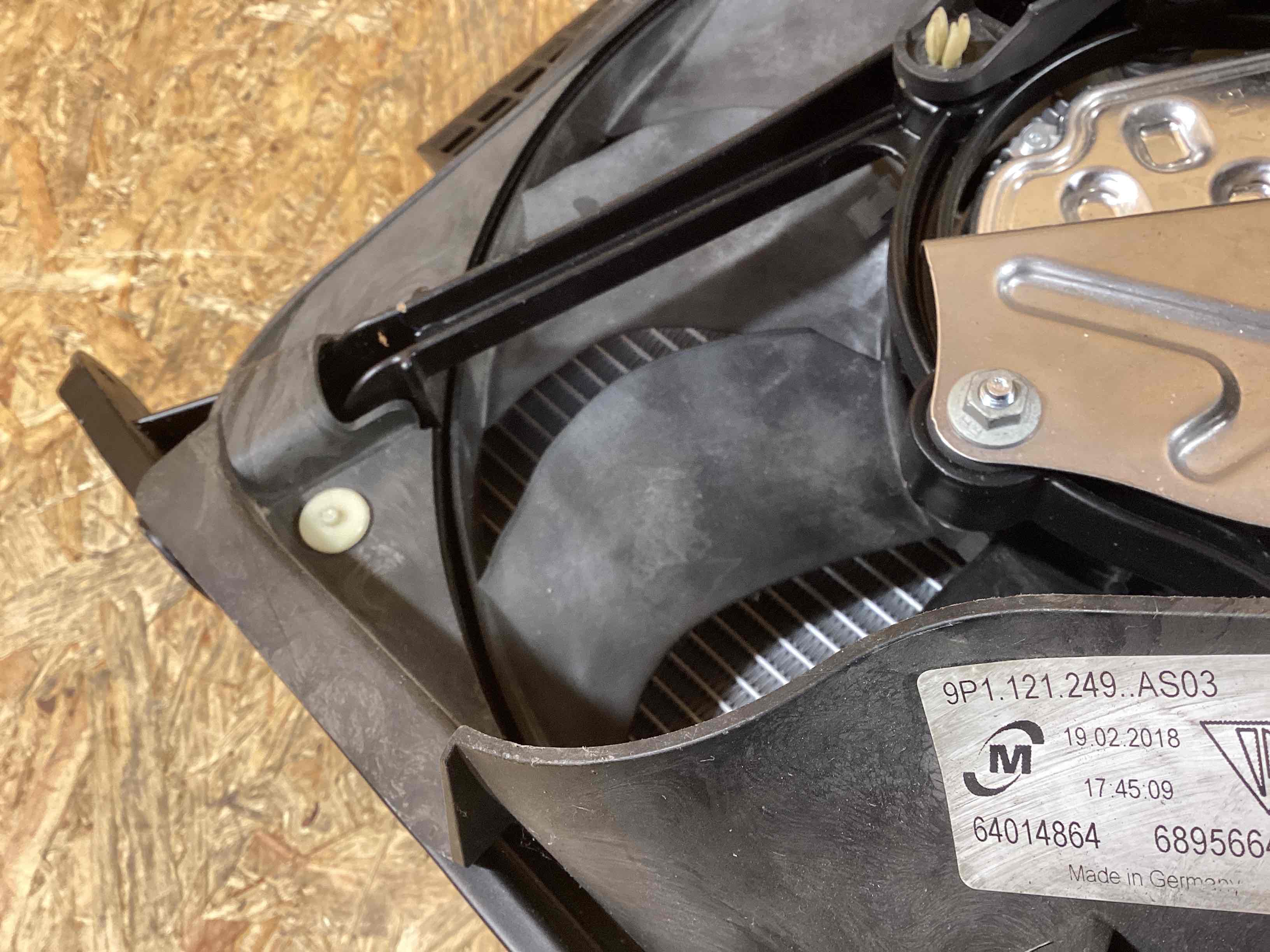 Вентилятор радиатора, вентиляторы Porsche Boxster 718 101125-104