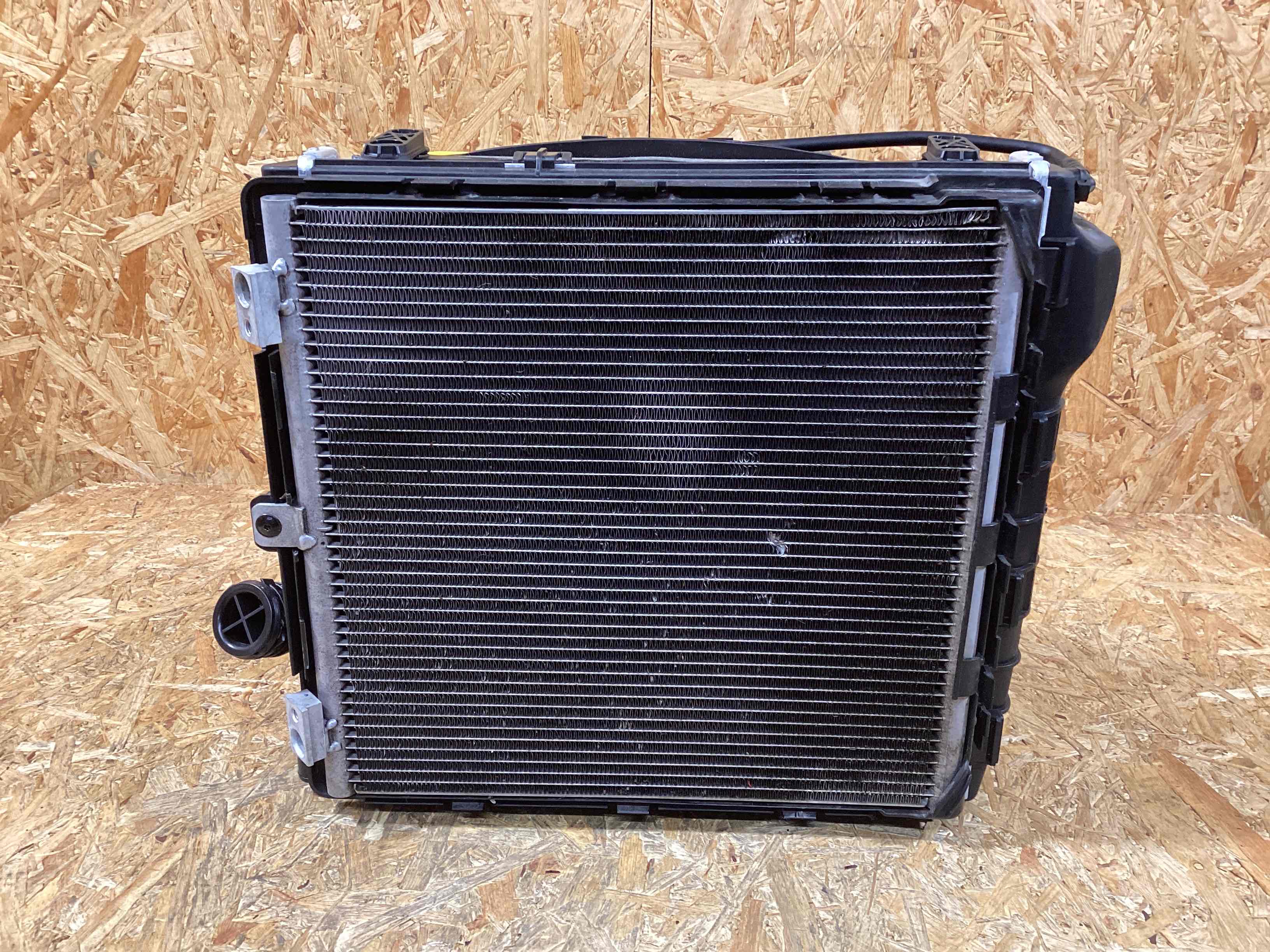 Вентилятор радиатора, вентиляторы Porsche Boxster 718 101125-104