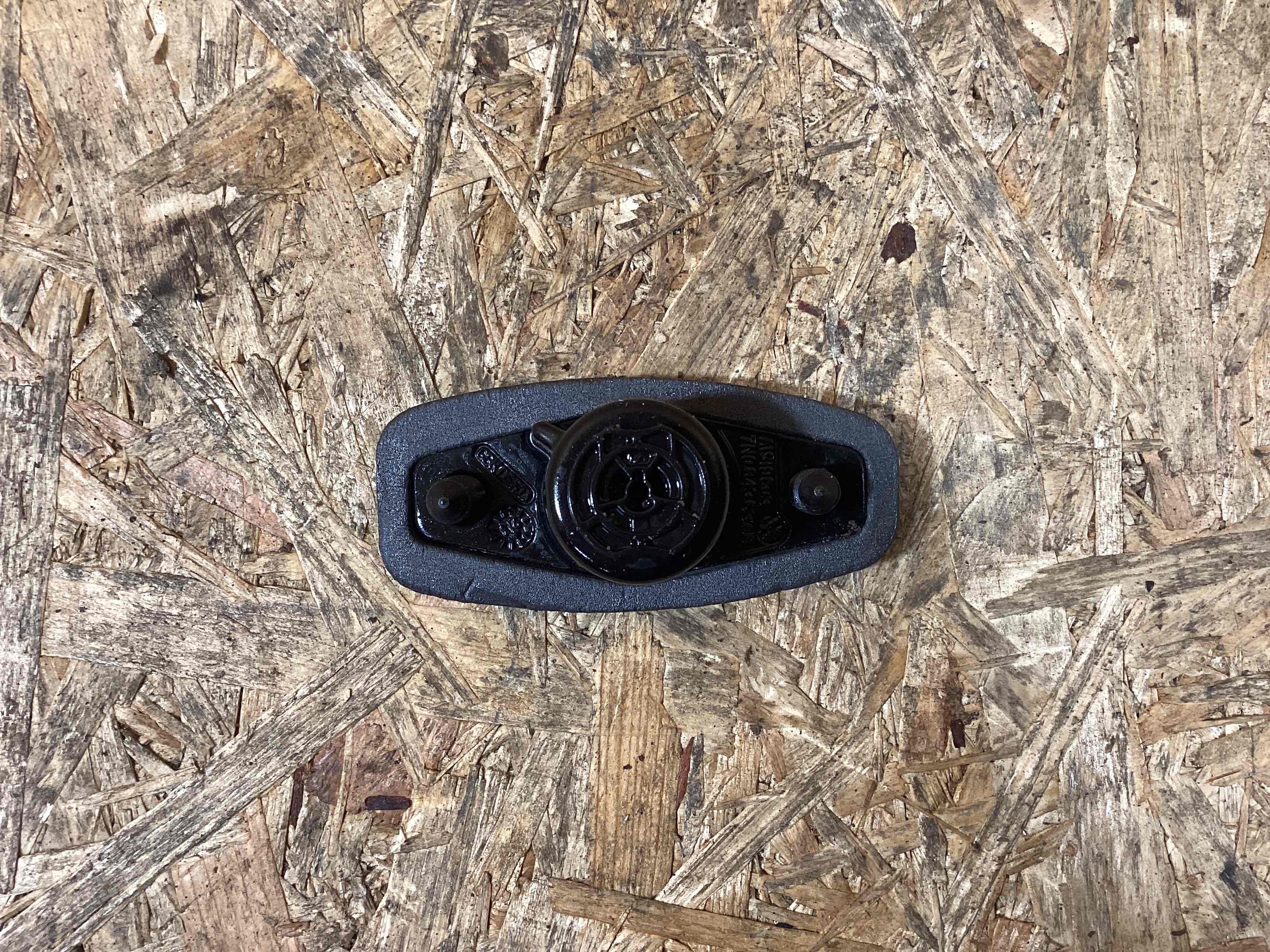 Крепление, кронштейн Porsche Macan 101125-111