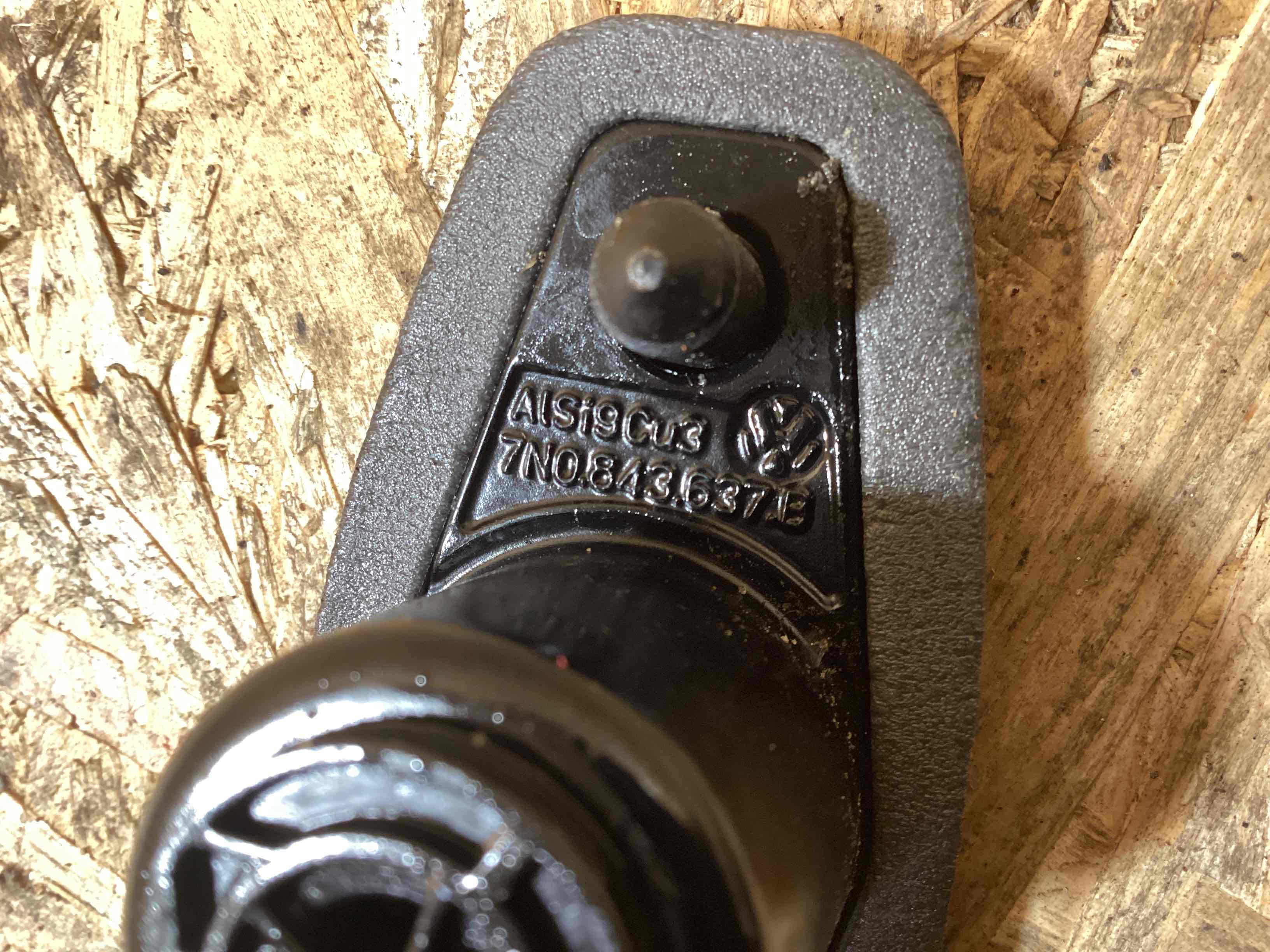 Крепление, кронштейн Porsche Macan 101125-111