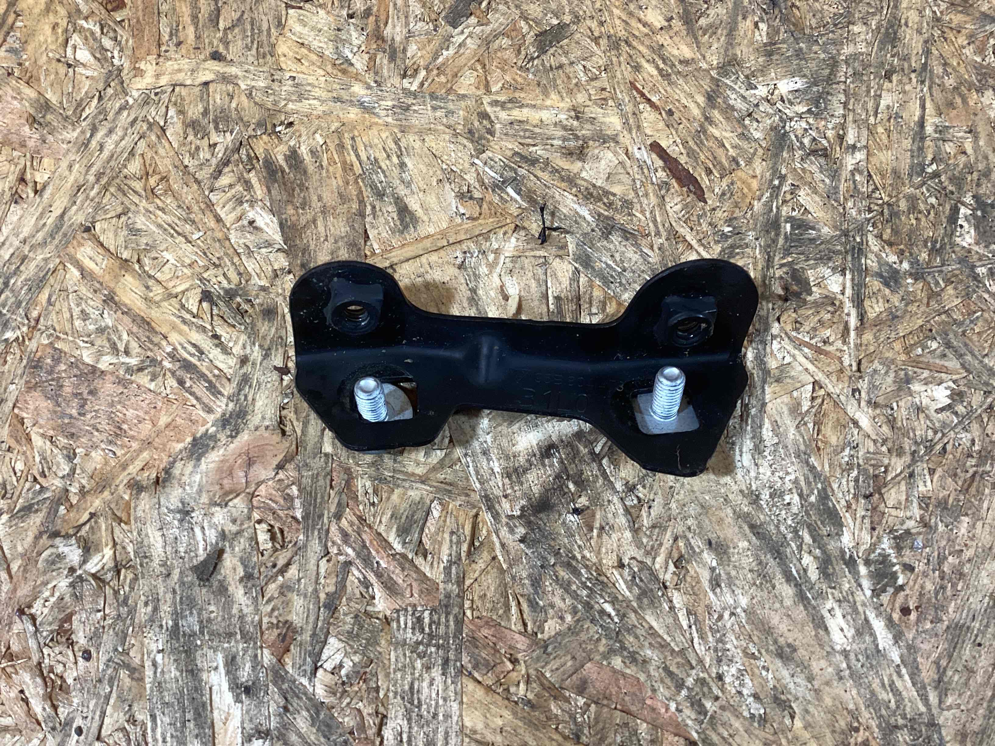 Крепление, кронштейн Porsche Macan 101125-112