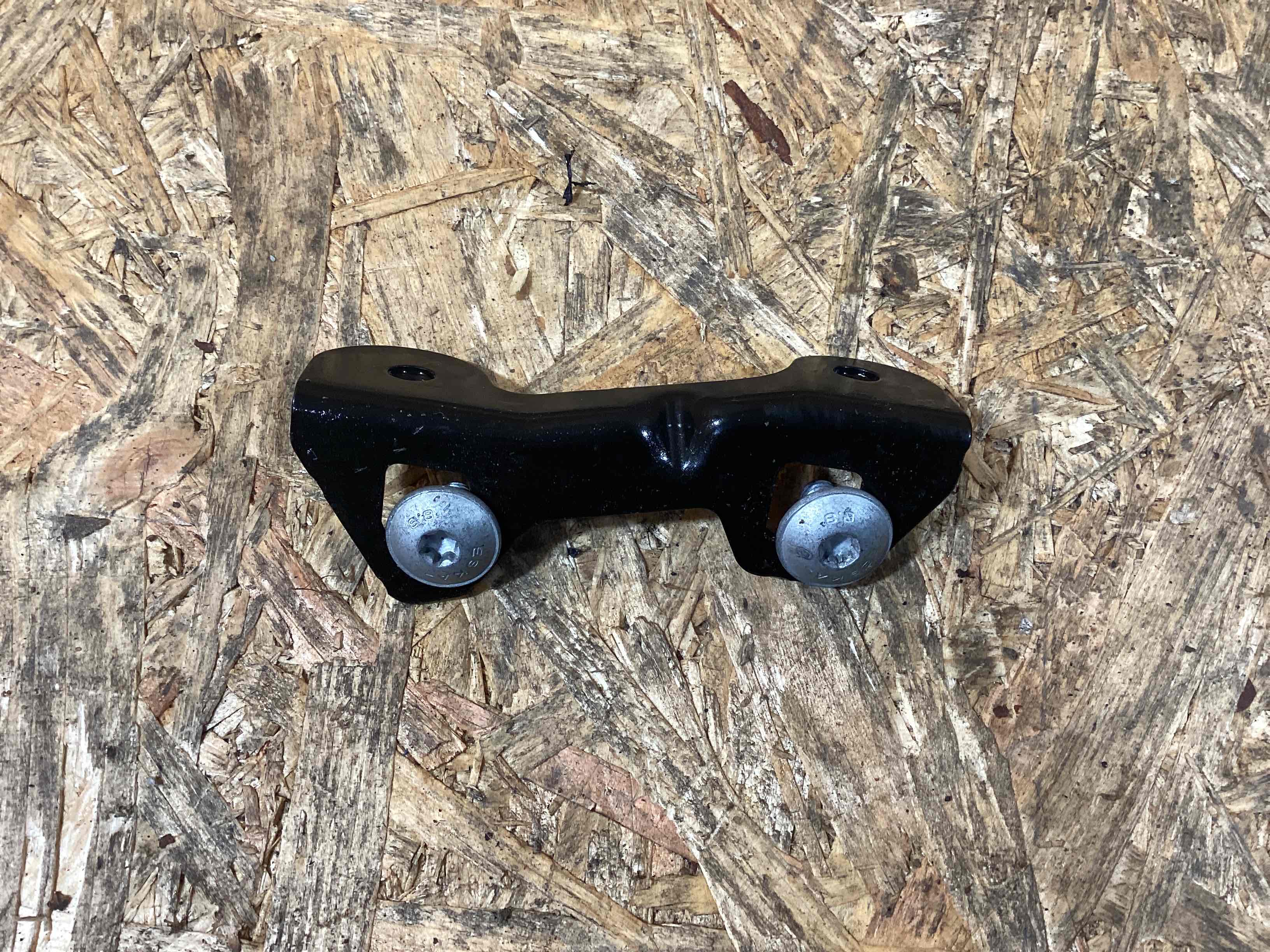 Крепление, кронштейн Porsche Macan 101125-112