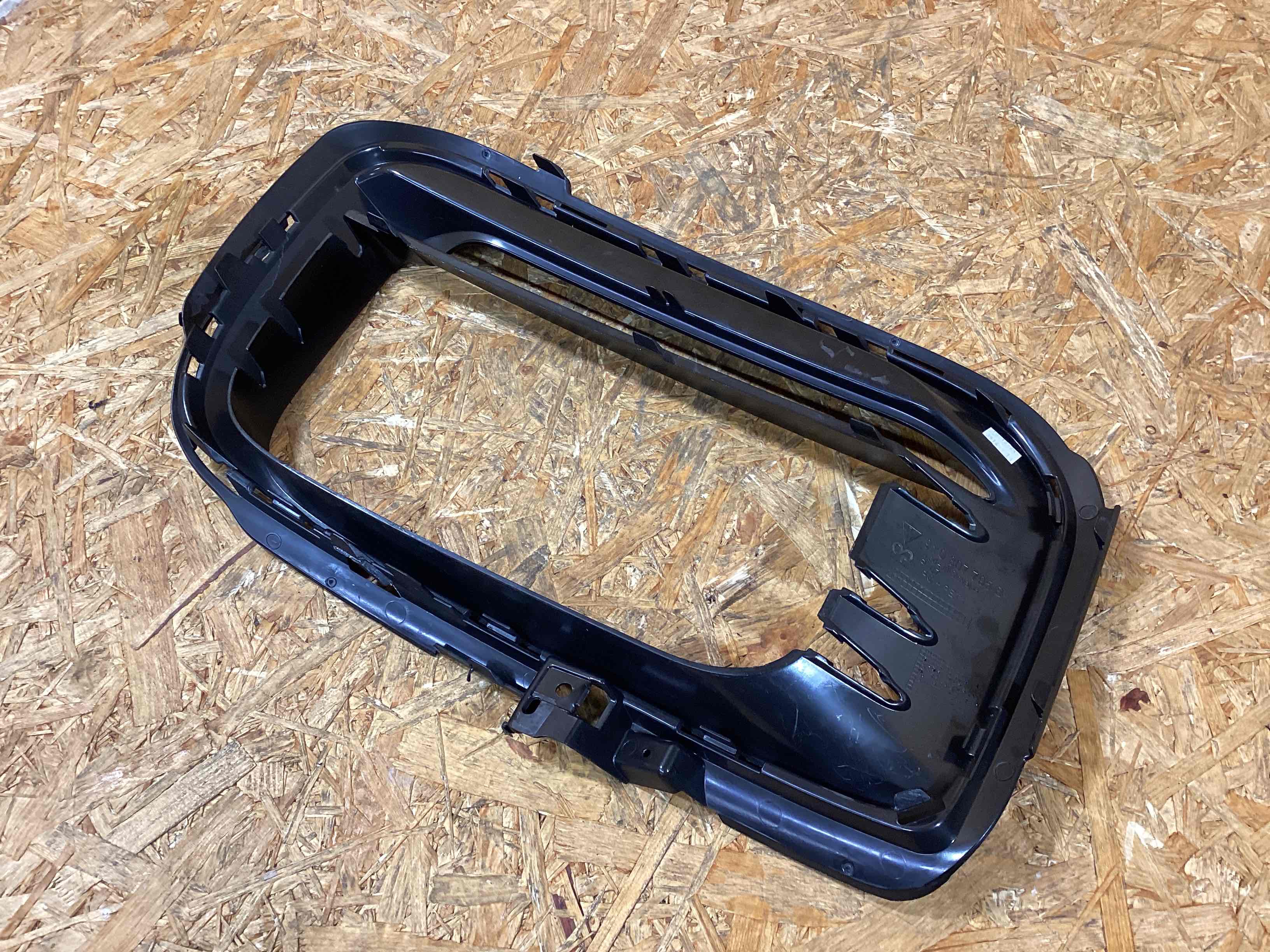 Заглушка, вставка (решетка) в бампер Porsche Cayenne 101225-101