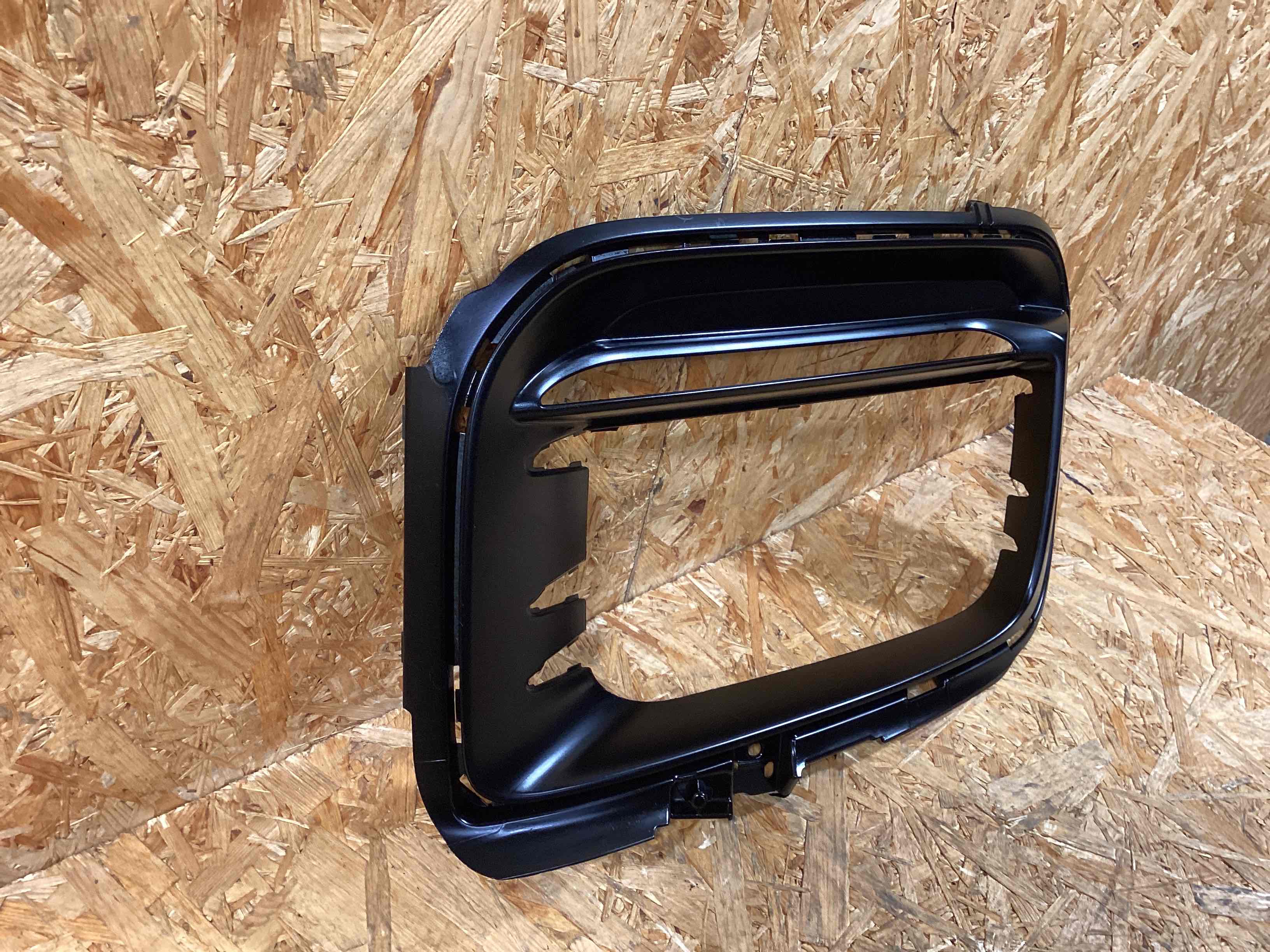 Заглушка, вставка (решетка) в бампер Porsche Cayenne 101225-107