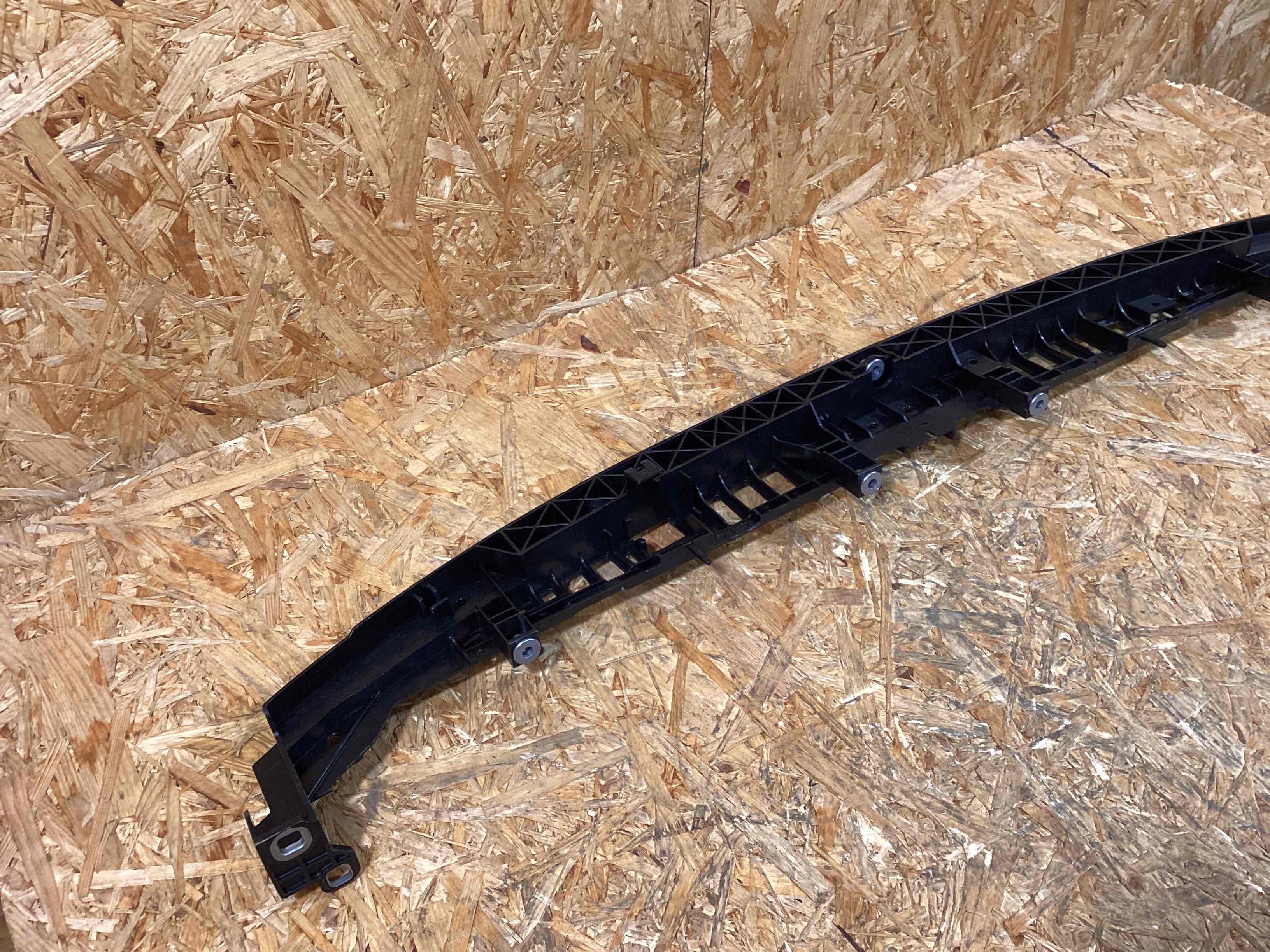 Опора радиатора, крепление/кронштейн, уплотнитель радиатора Porsche Cayenne 101225-112