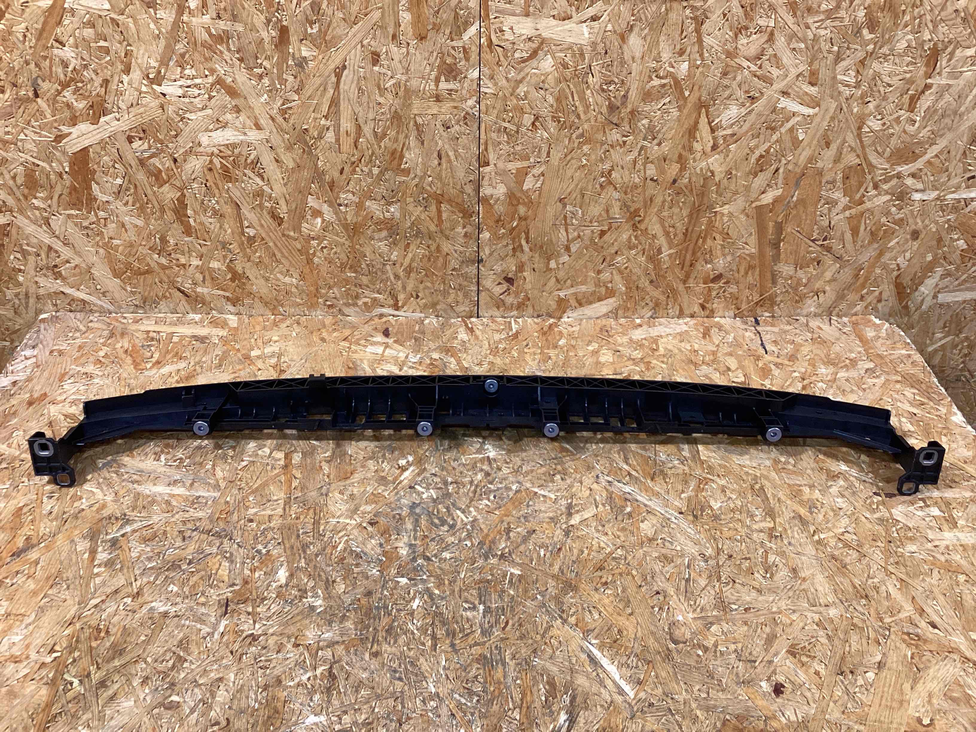 Опора радиатора, крепление/кронштейн, уплотнитель радиатора Porsche Cayenne 101225-115