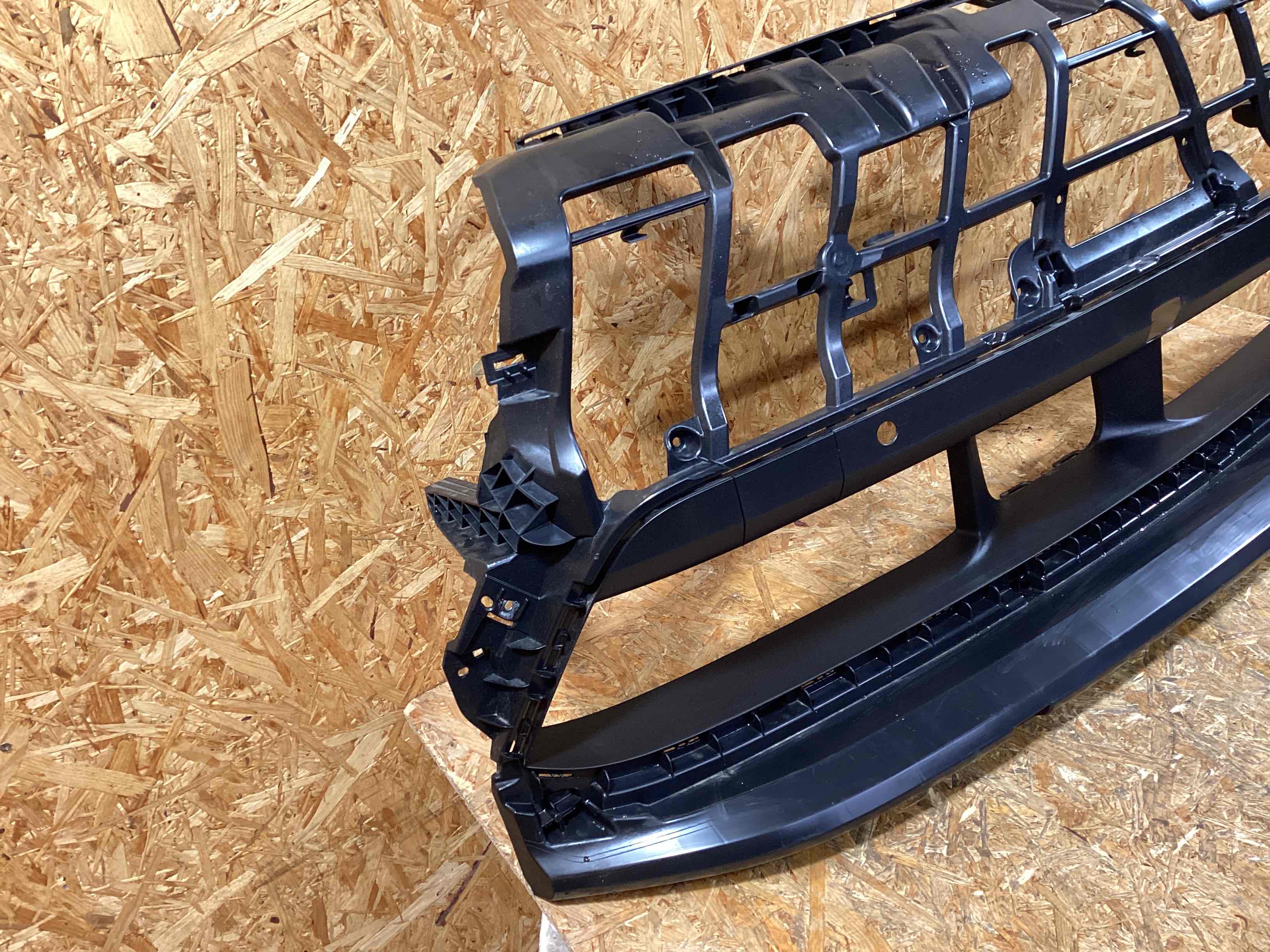 Заглушка, вставка (решетка) в бампер Porsche Macan 110226-101