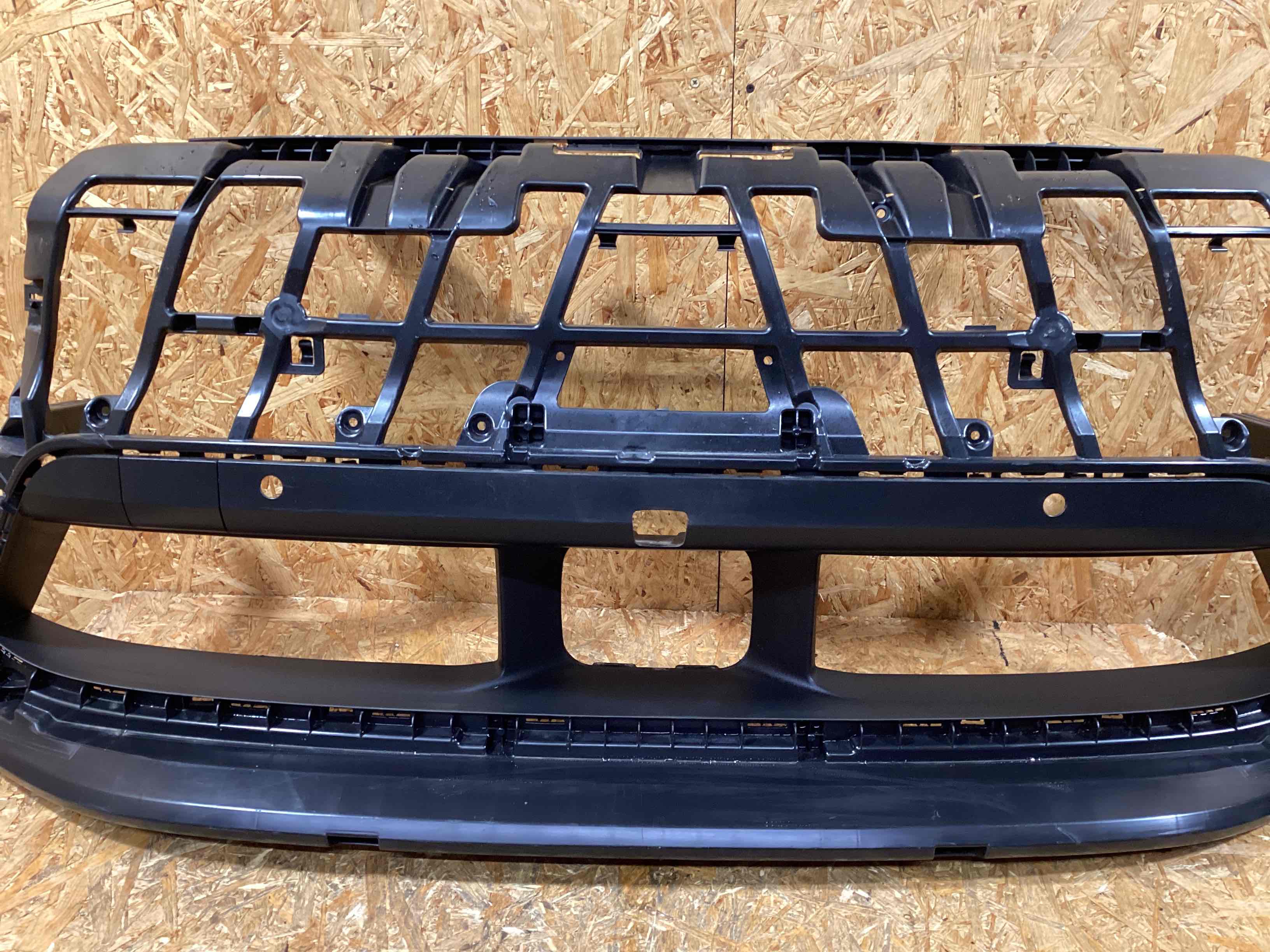 Заглушка, вставка (решетка) в бампер Porsche Macan 110226-101