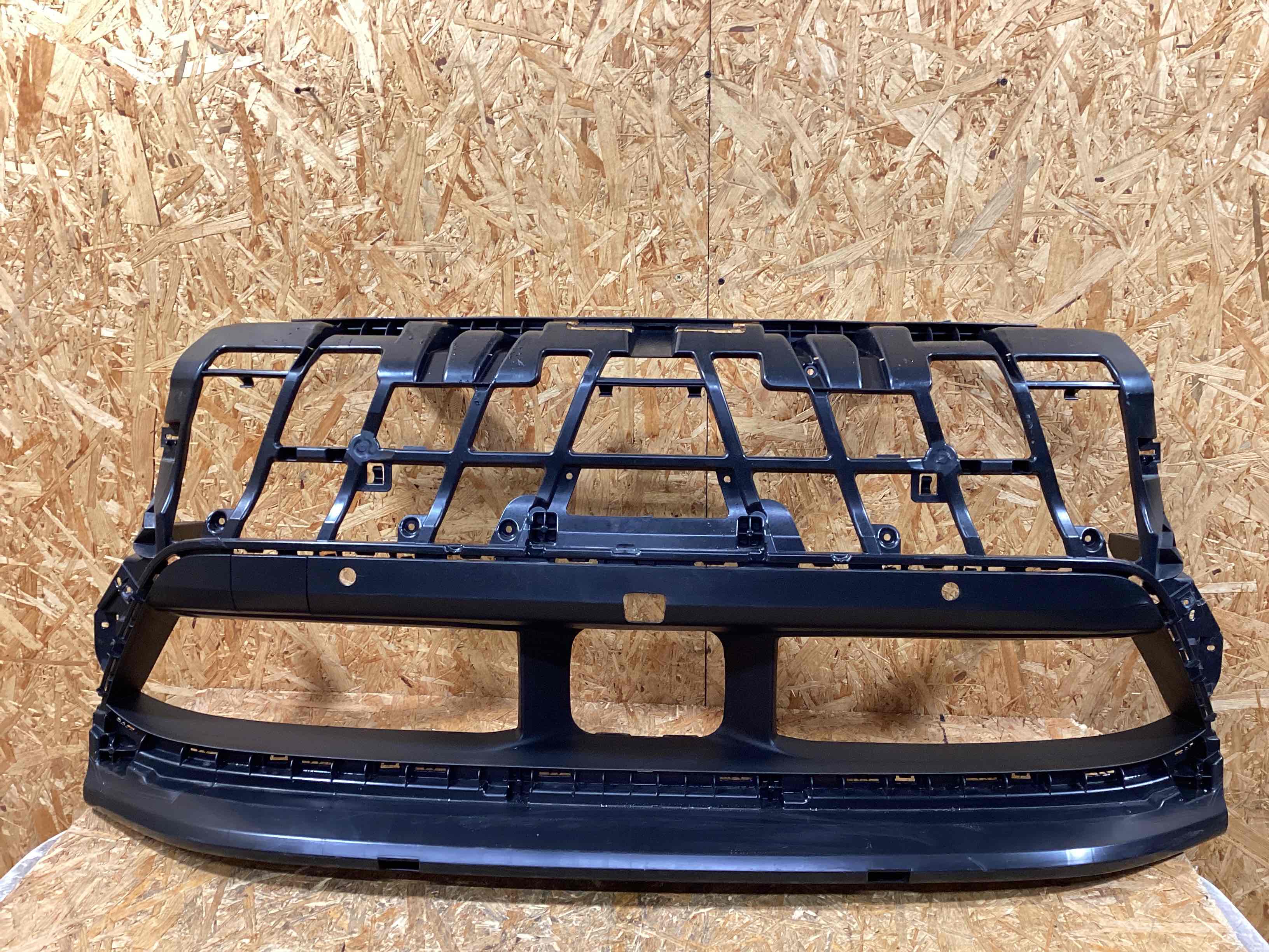 Заглушка, вставка (решетка) в бампер Porsche Macan 110226-101