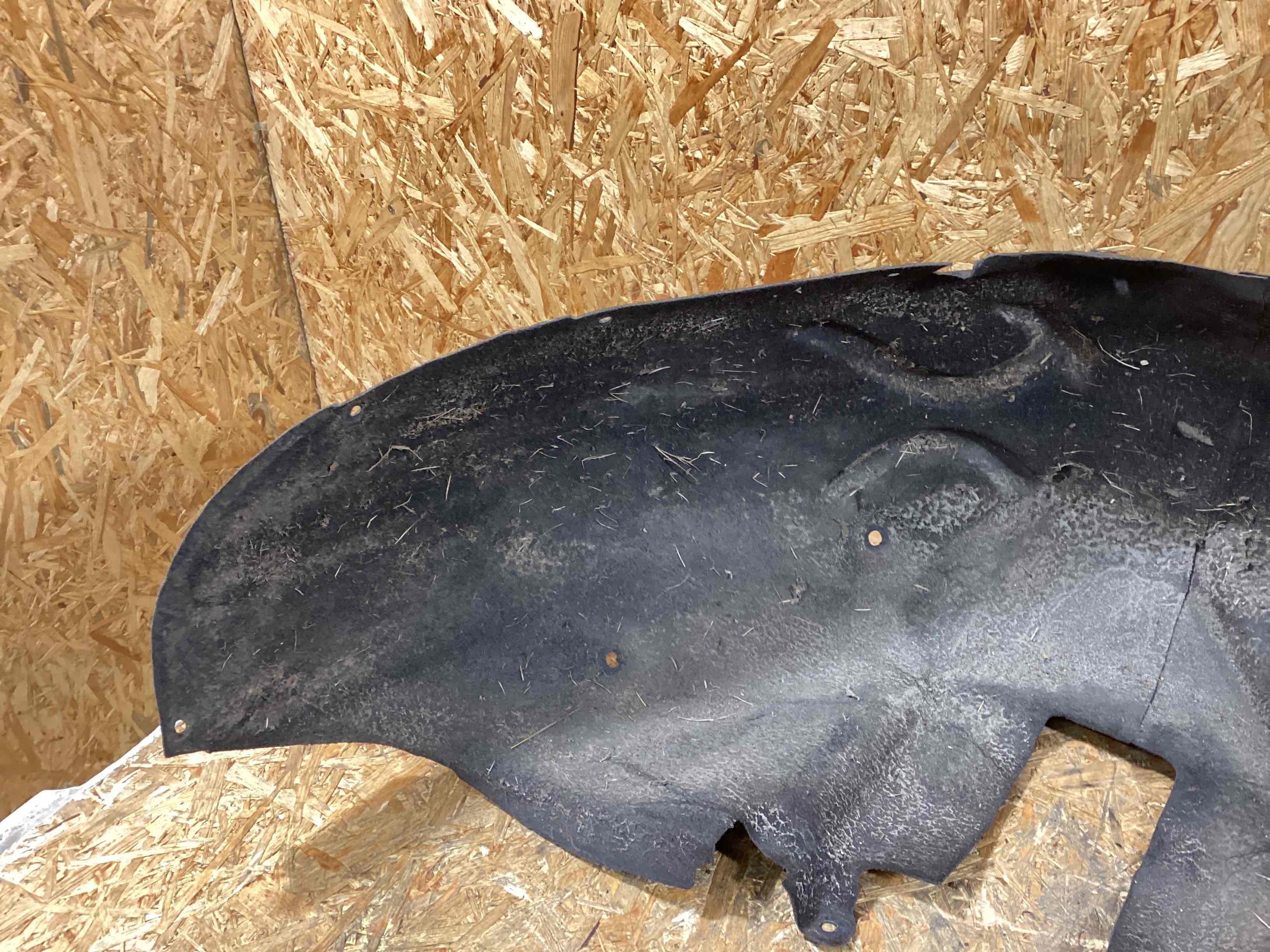 Защита арок задняя правая (подкрылок) Porsche Macan 110226-105