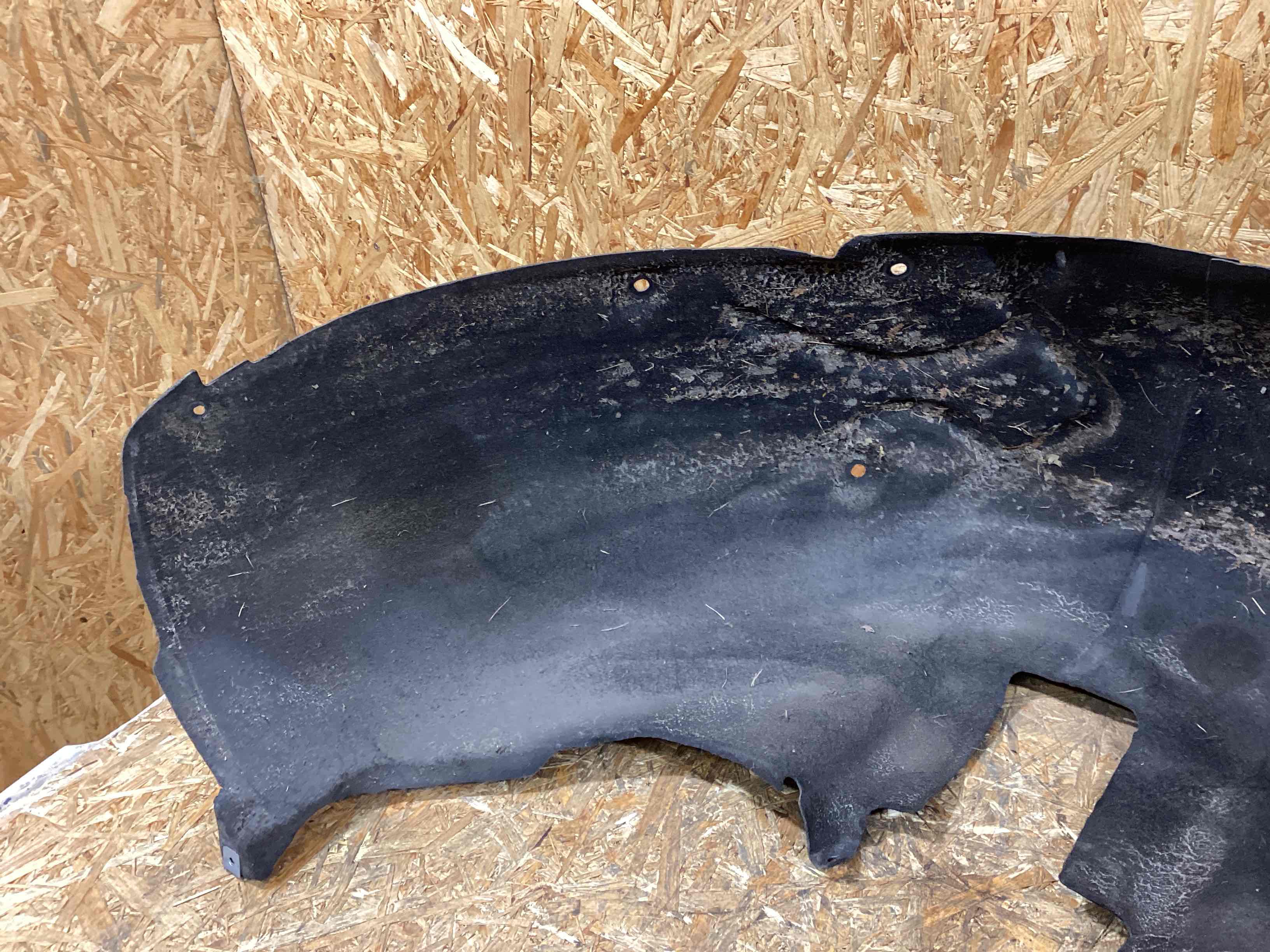 Защита арок задняя левая (подкрылок) Porsche Macan 110226-106