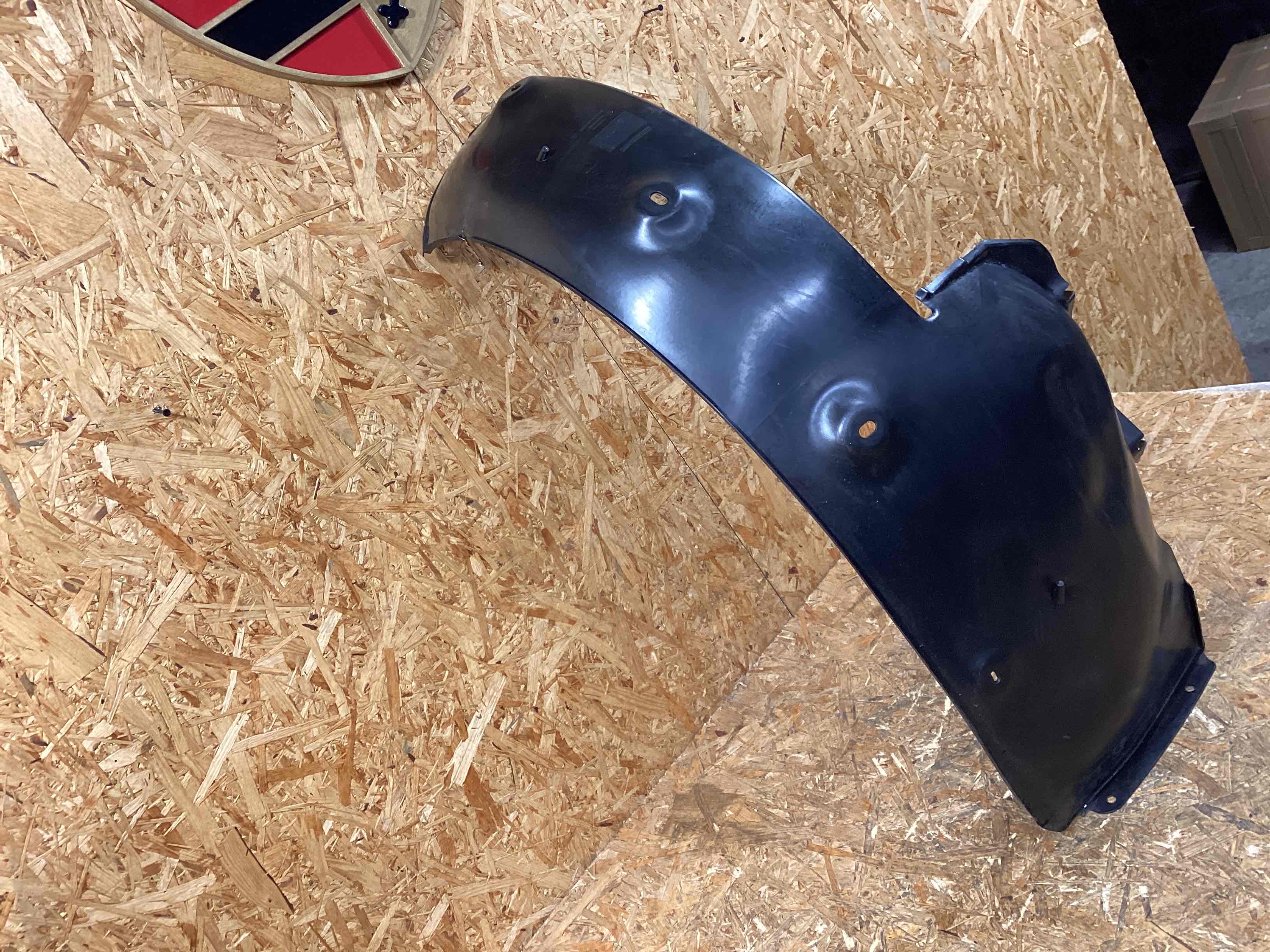 Защита арок задняя правая (подкрылок) Porsche 911 110226-107