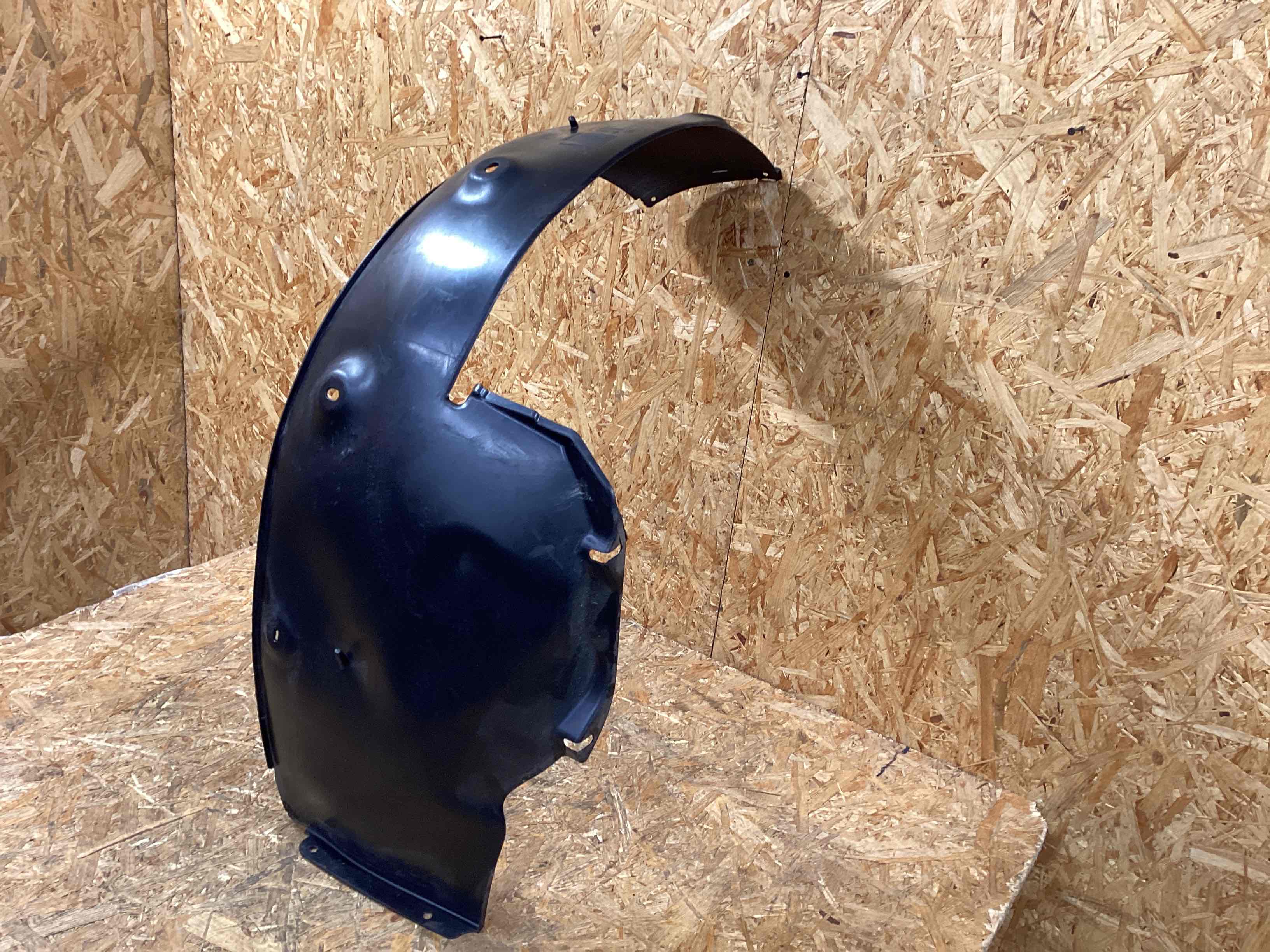 Защита арок задняя правая (подкрылок) Porsche 911 110226-108