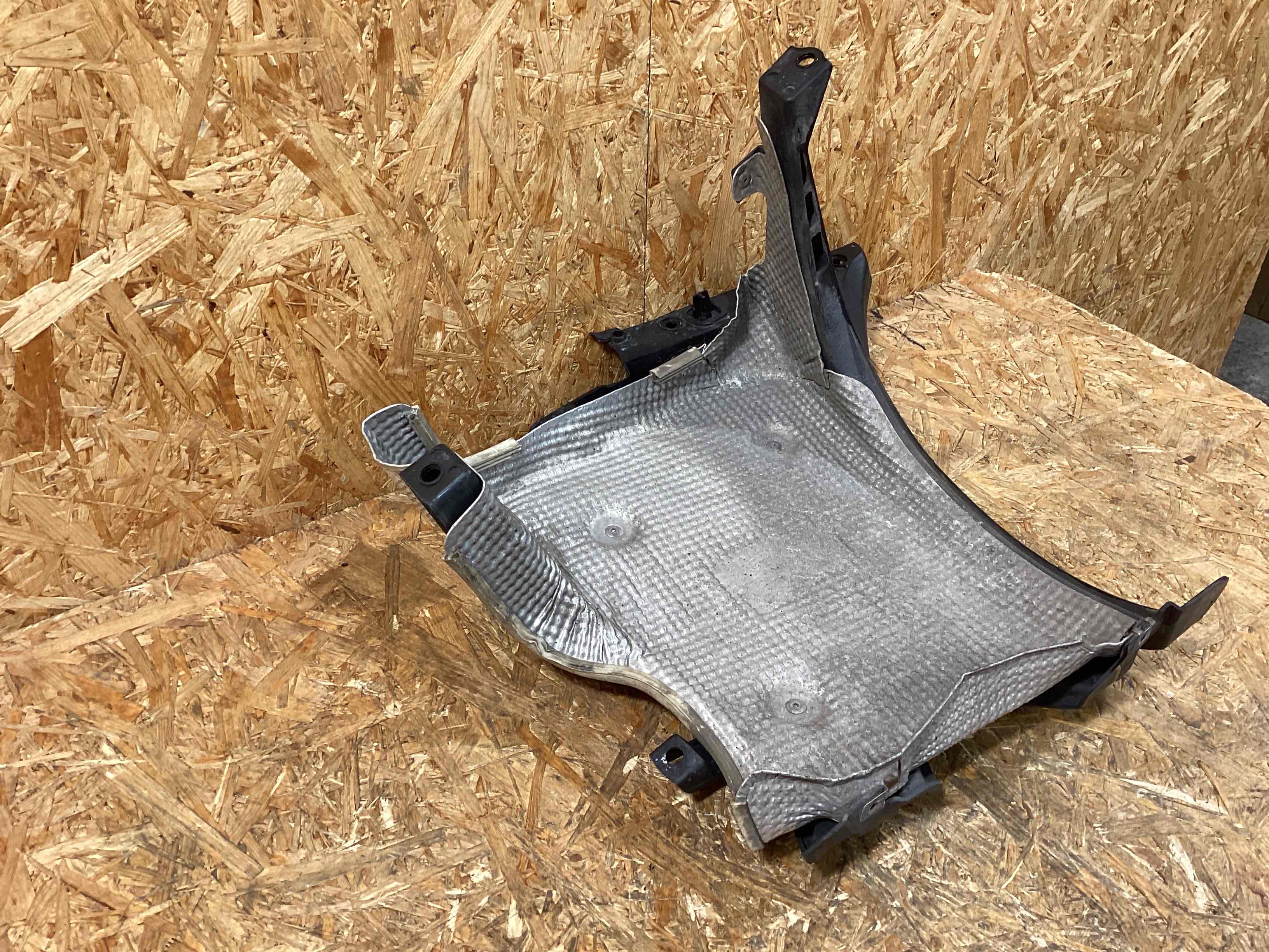 Крепление бампера Porsche 911 110226-110