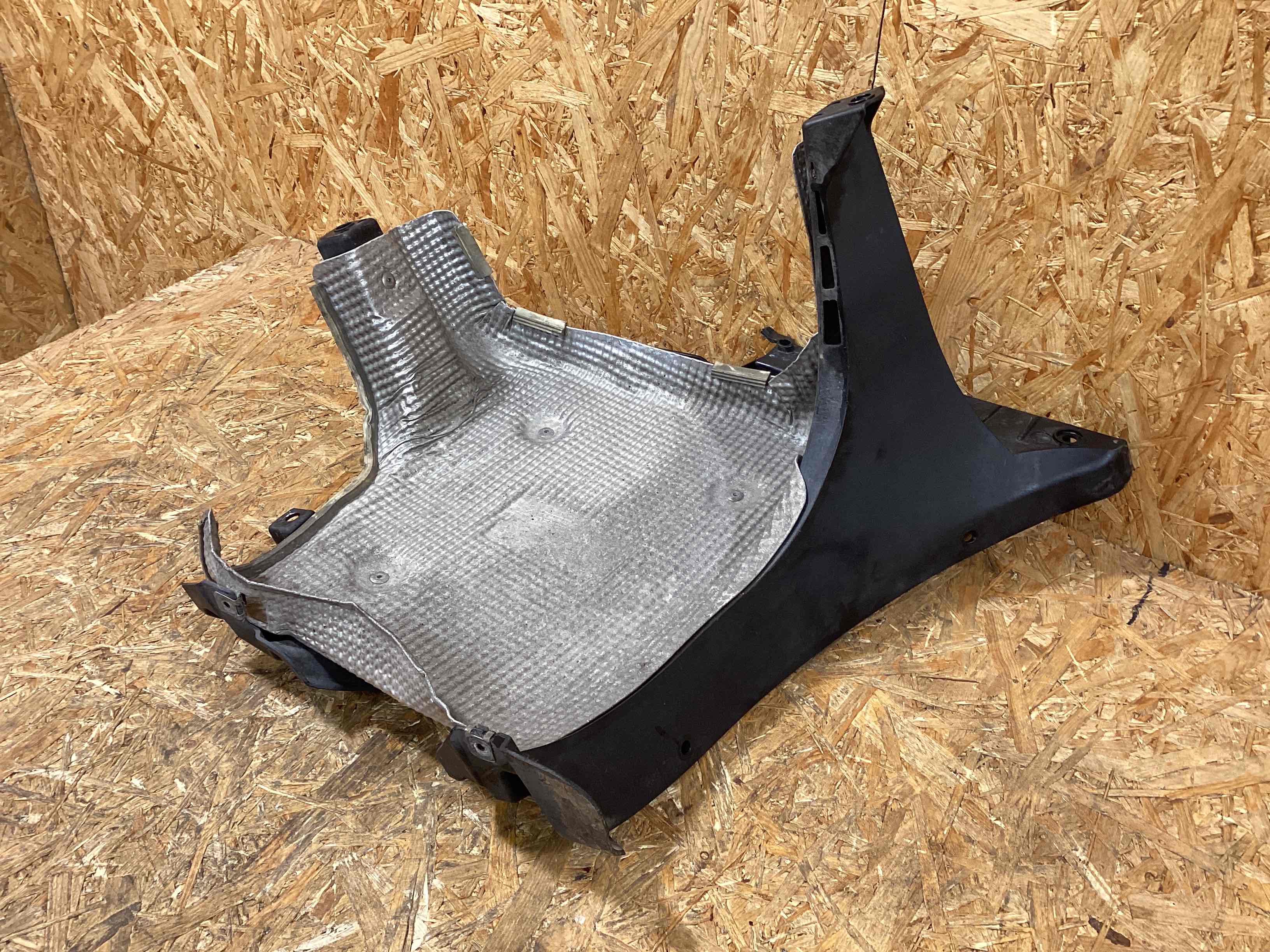 Крепление бампера Porsche 911 110226-110