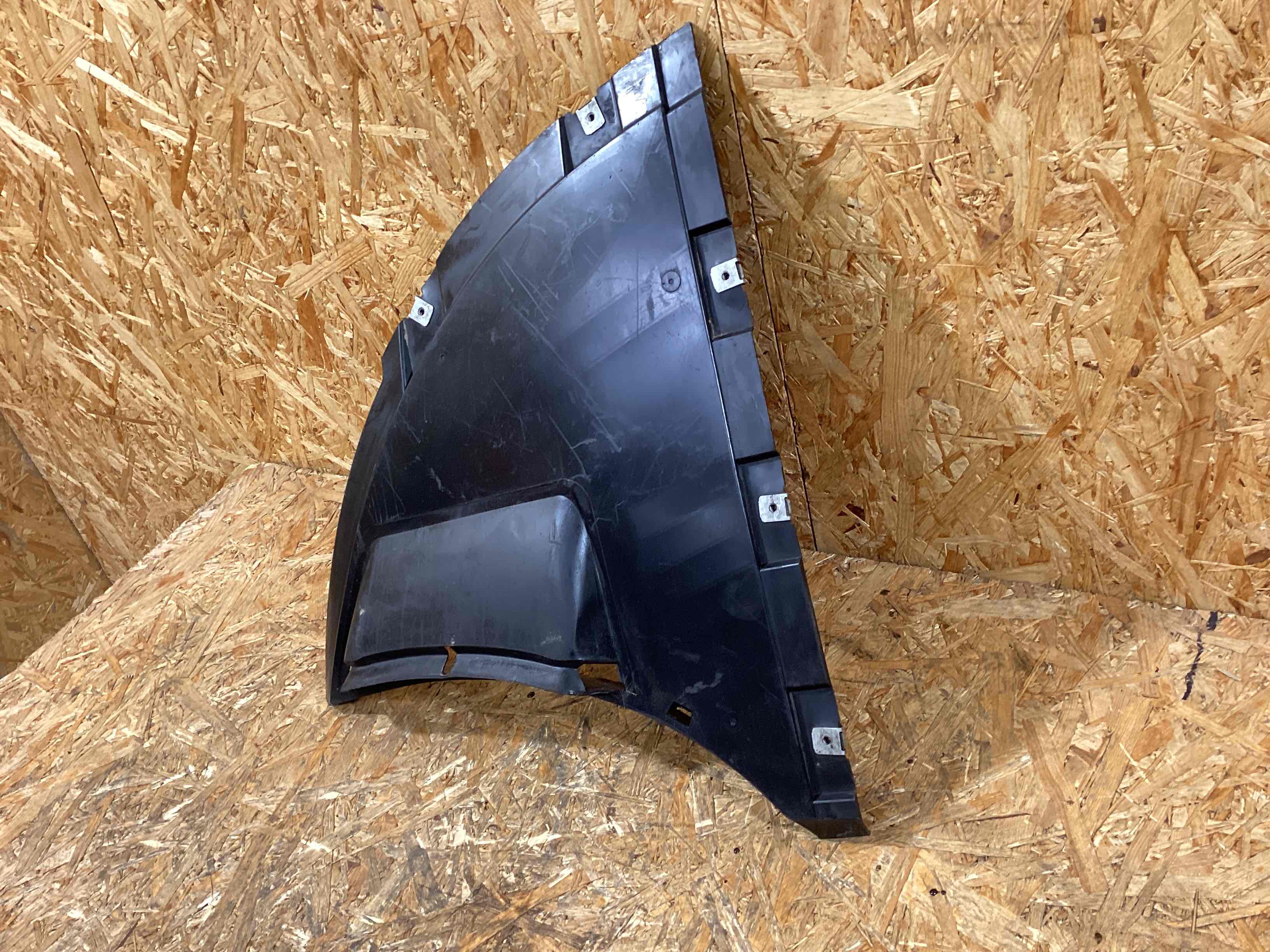 Защита арок передняя правая (подкрылок) Porsche Taycan 110226-113