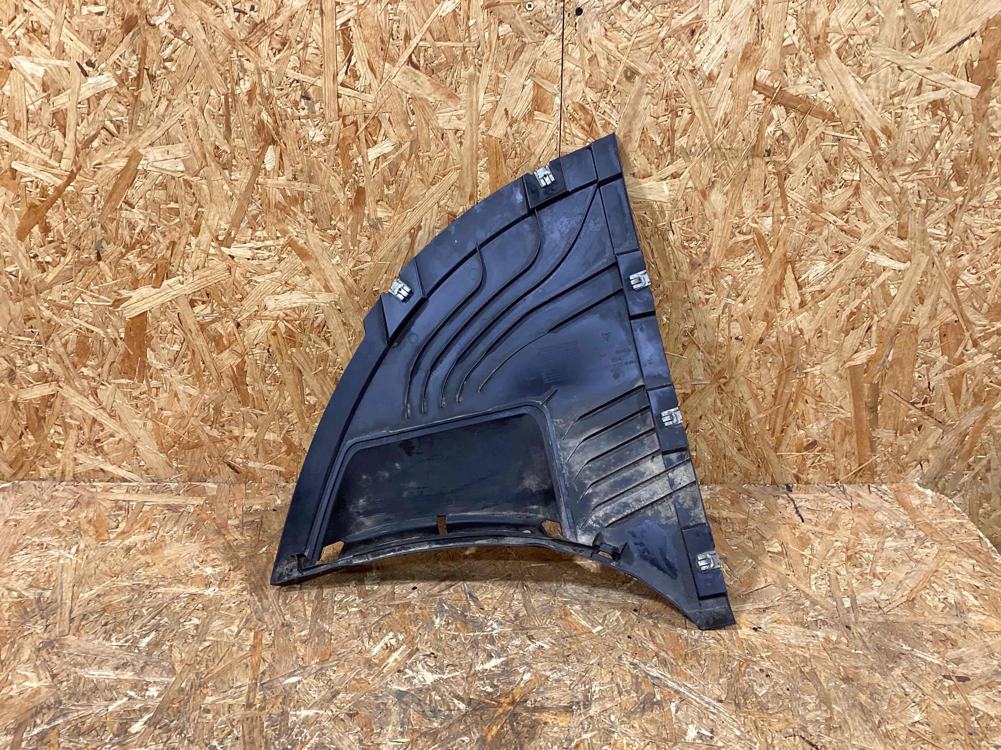 Защита арок передняя левая (подкрылок) Porsche Taycan 110226-114