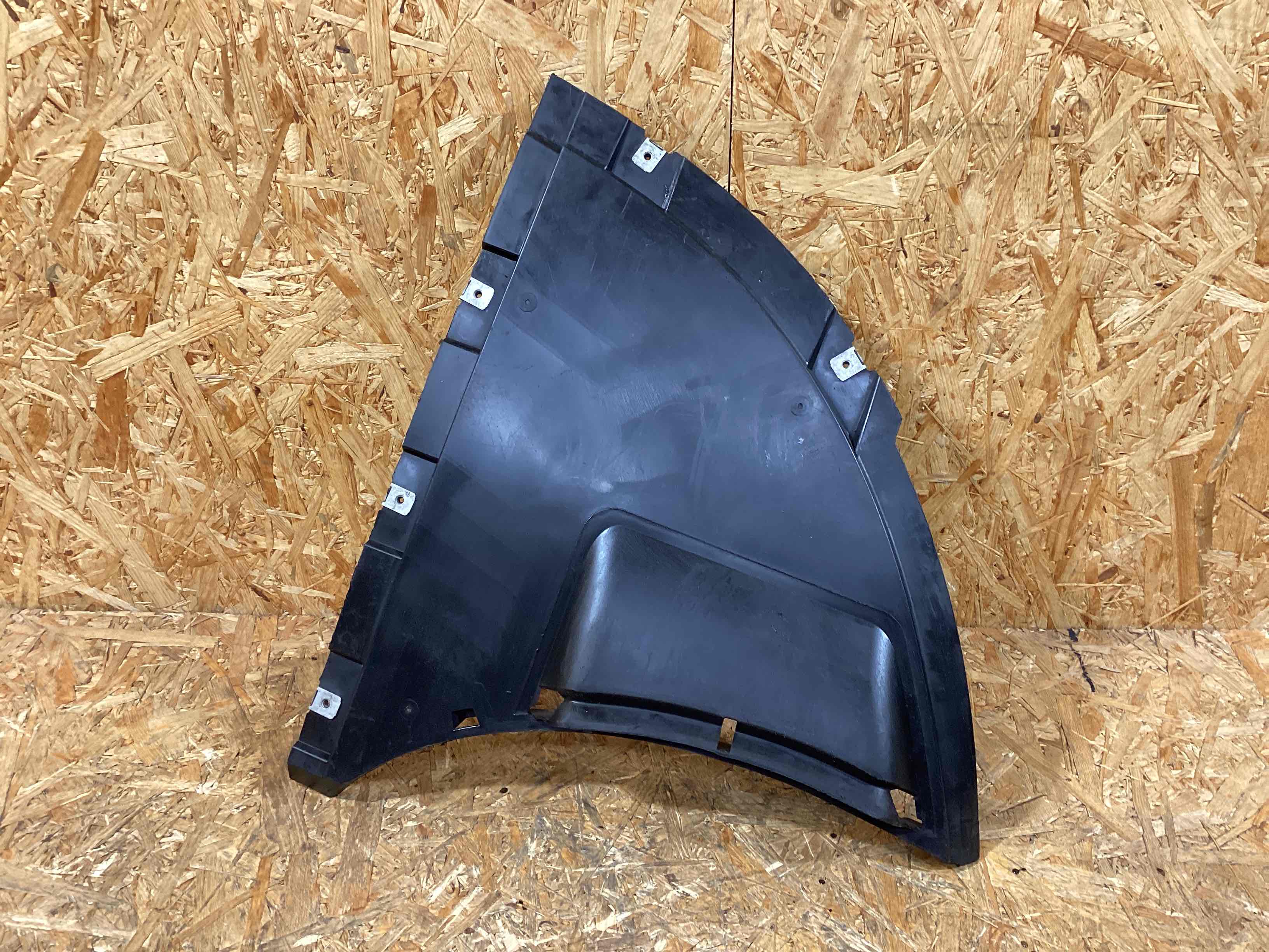 Защита арок передняя левая (подкрылок) Porsche Taycan 110226-114