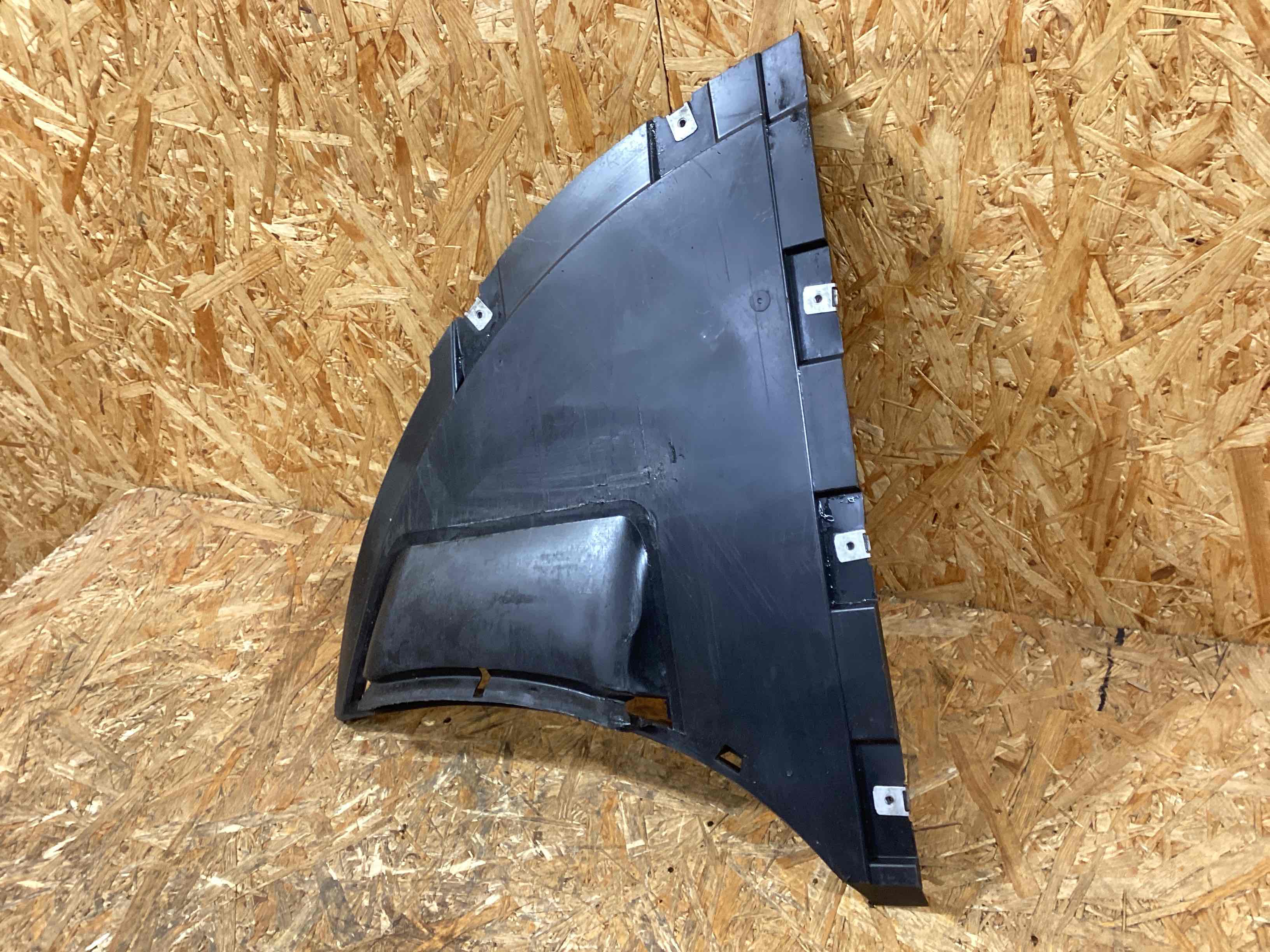 Защита арок передняя правая (подкрылок) Porsche Taycan 110226-115