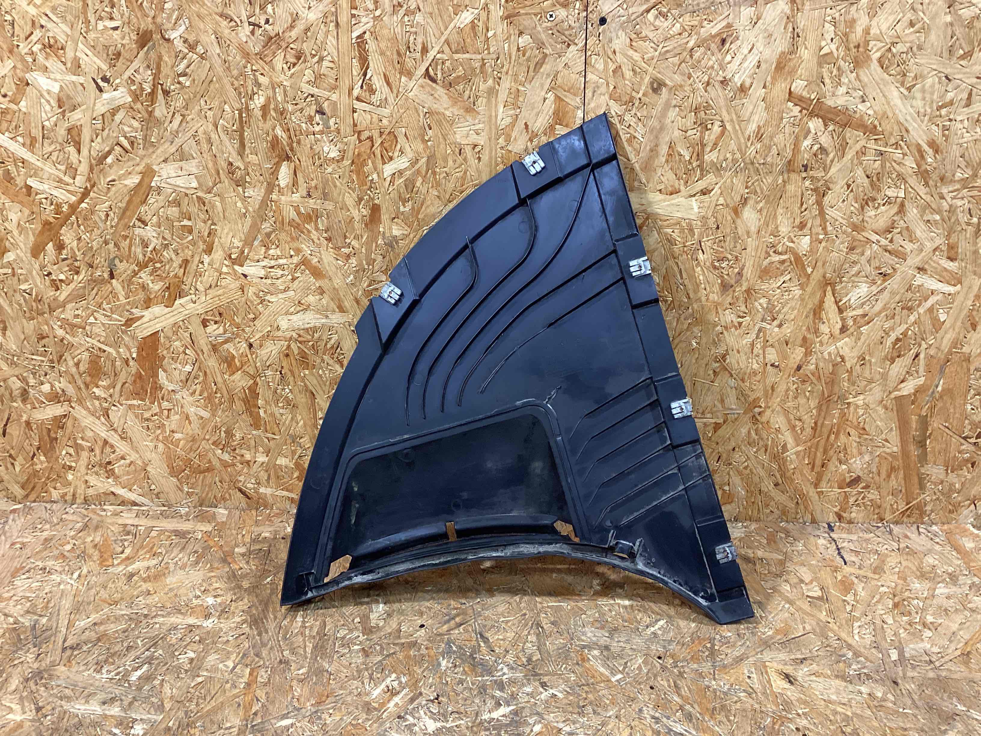 Защита арок передняя левая (подкрылок) Porsche Taycan 110226-116