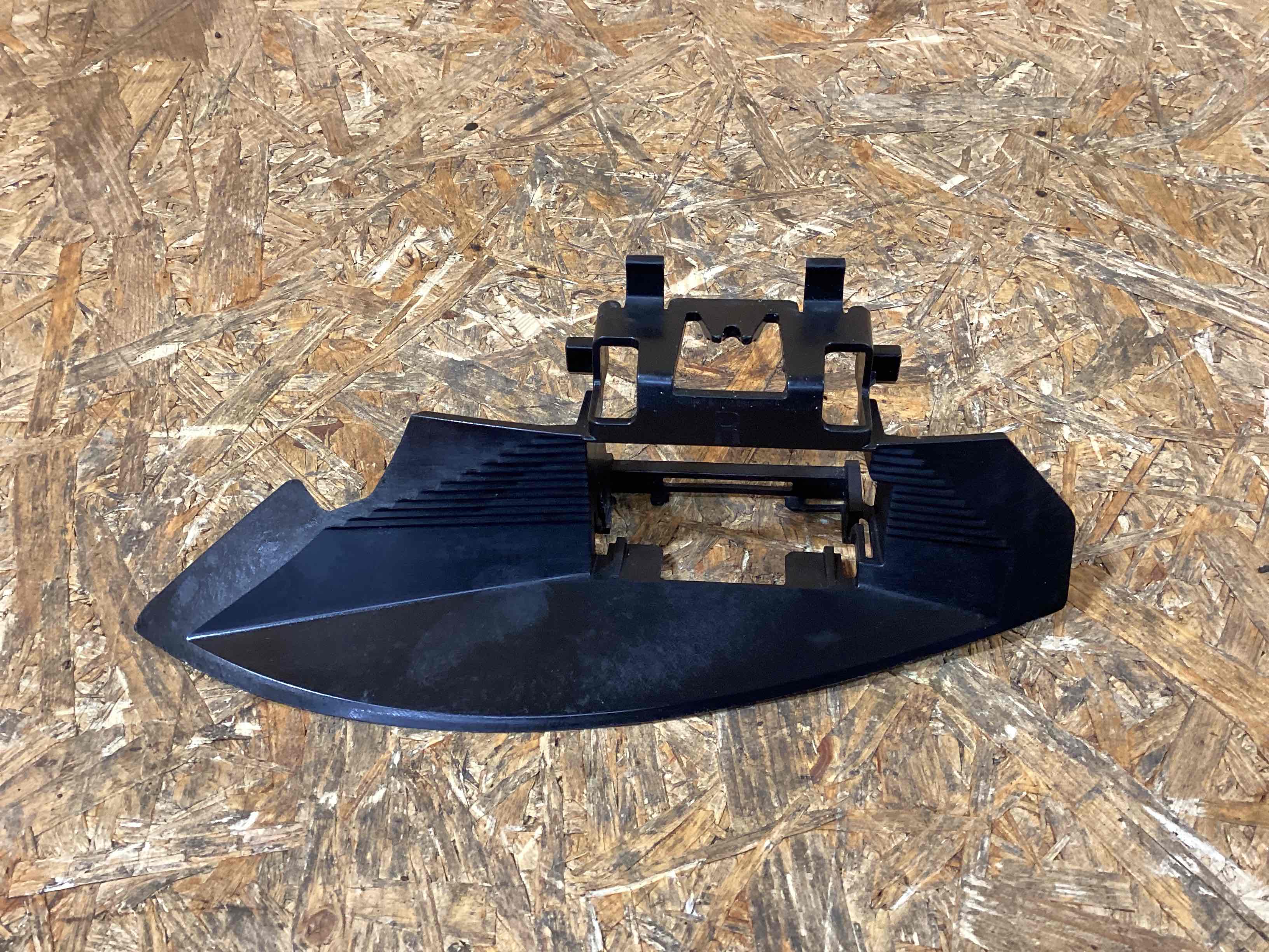 Крепление, кронштейн Porsche Macan 110226-118