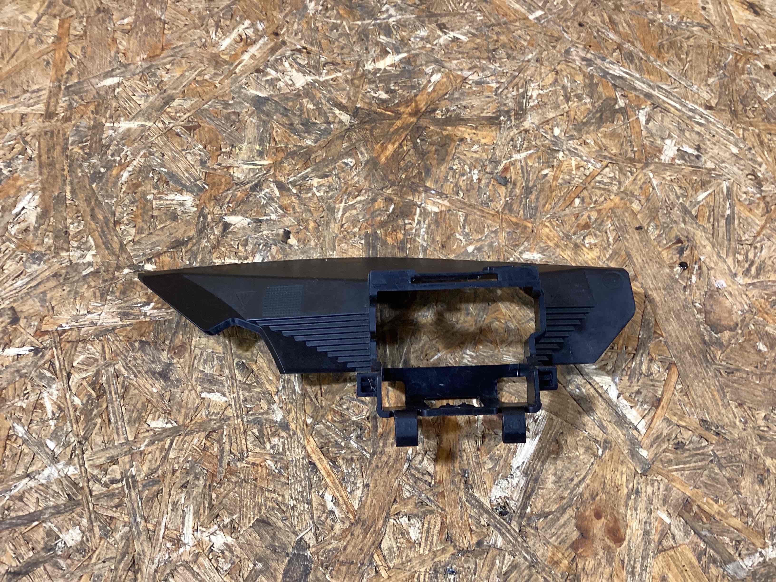 Крепление, кронштейн Porsche Macan 110226-118