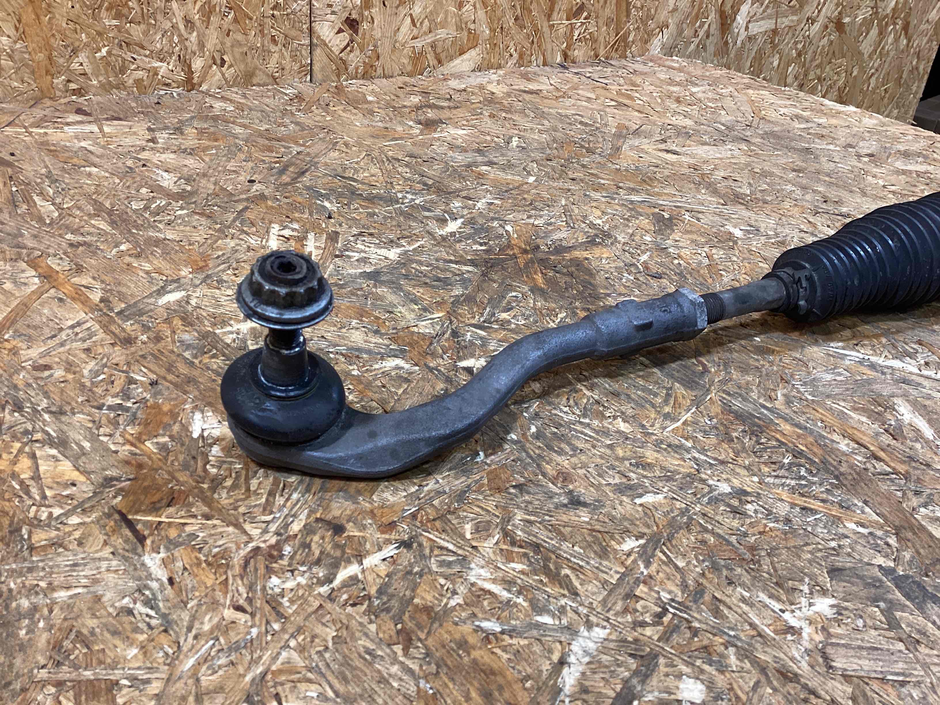 Наконечник рулевой Porsche Macan 110226-125