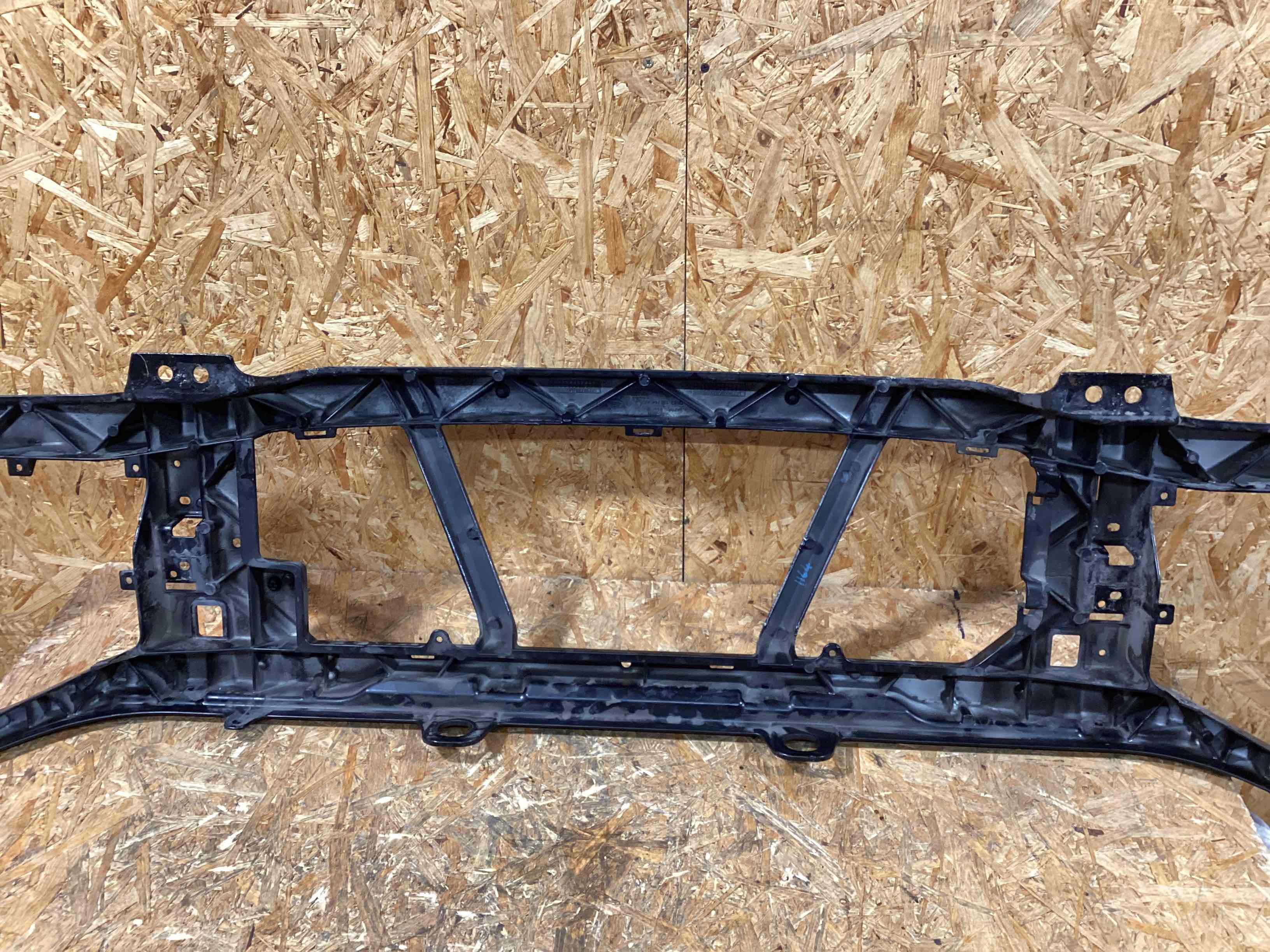 Передняя панель крепления облицовки (телевизор) Land Rover Range Rover Sport L494 110226-126