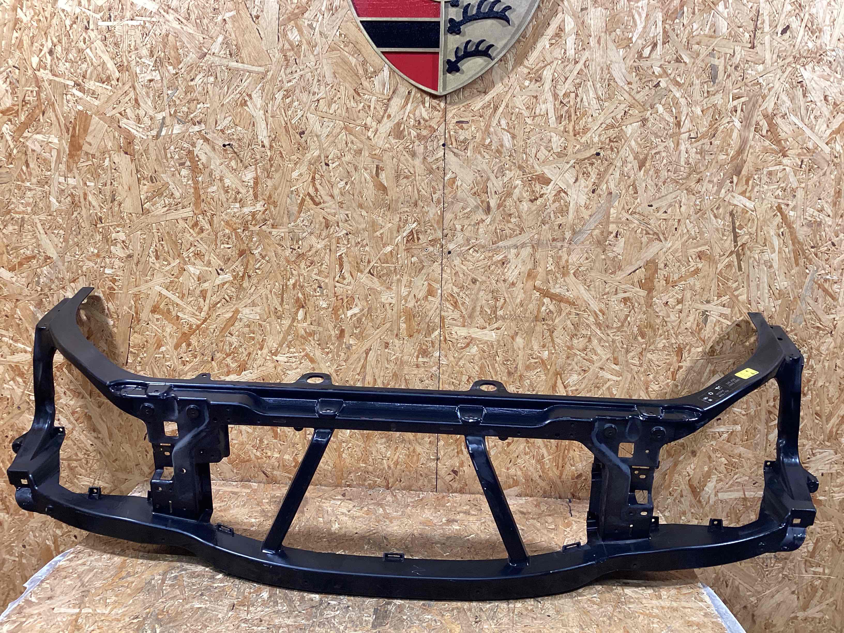 Передняя панель крепления облицовки (телевизор) Land Rover Range Rover Sport L494 110226-126