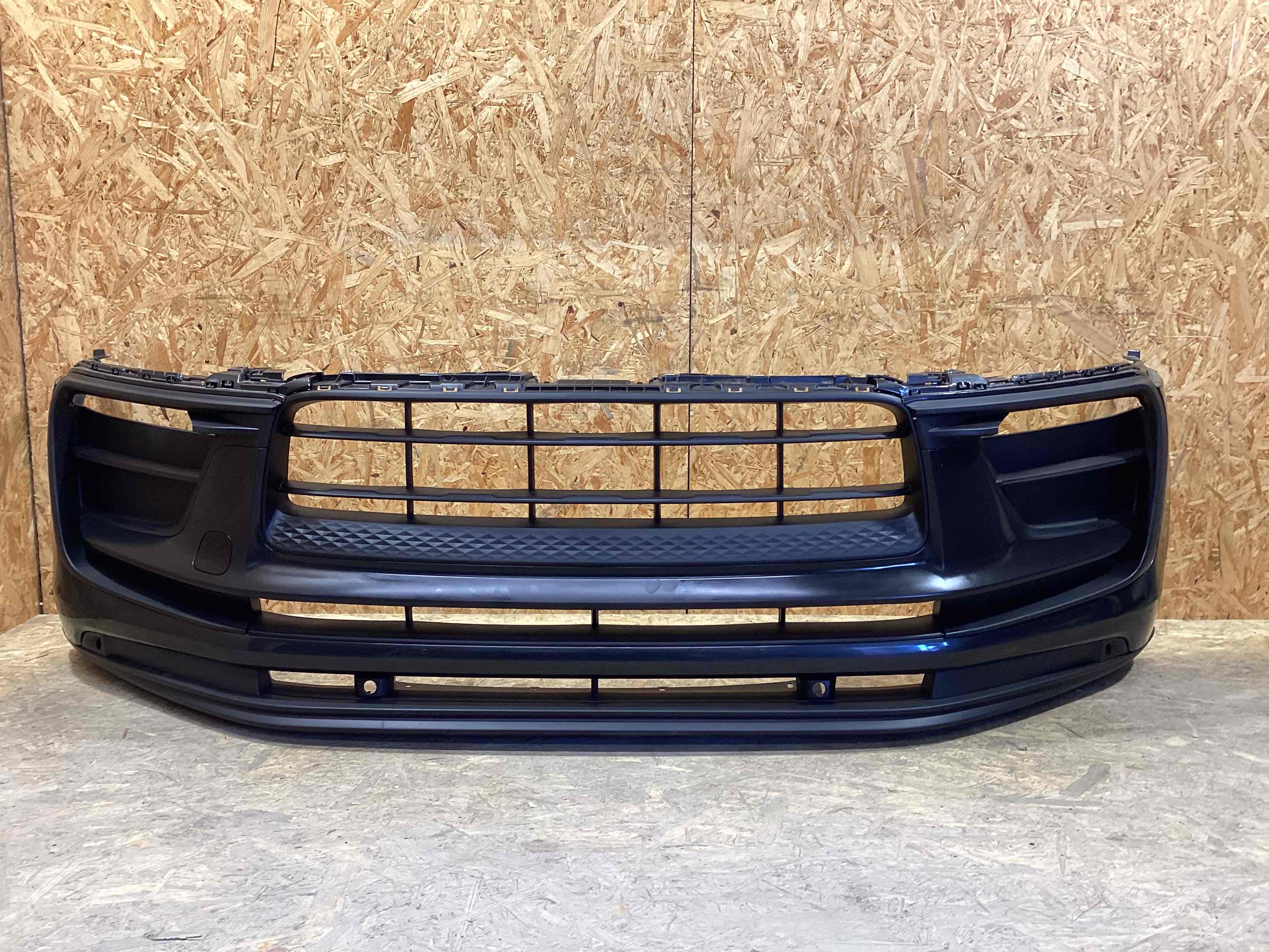Бампер передний Porsche Macan 100326-115