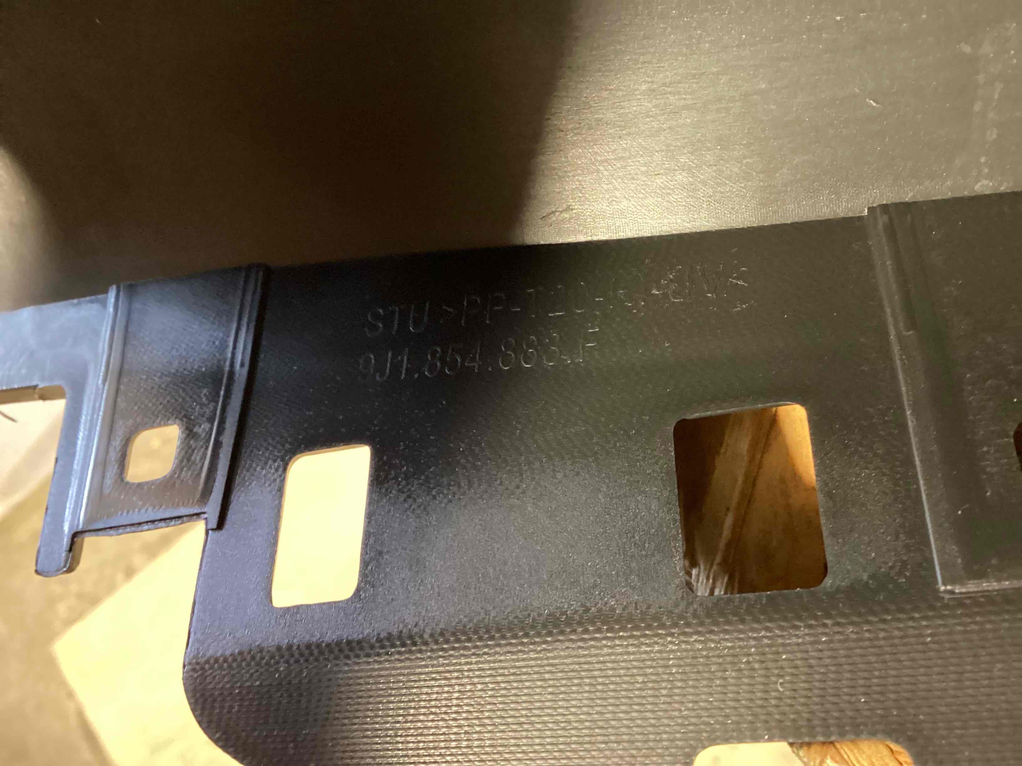 Порог левый Porsche Taycan 110326-102