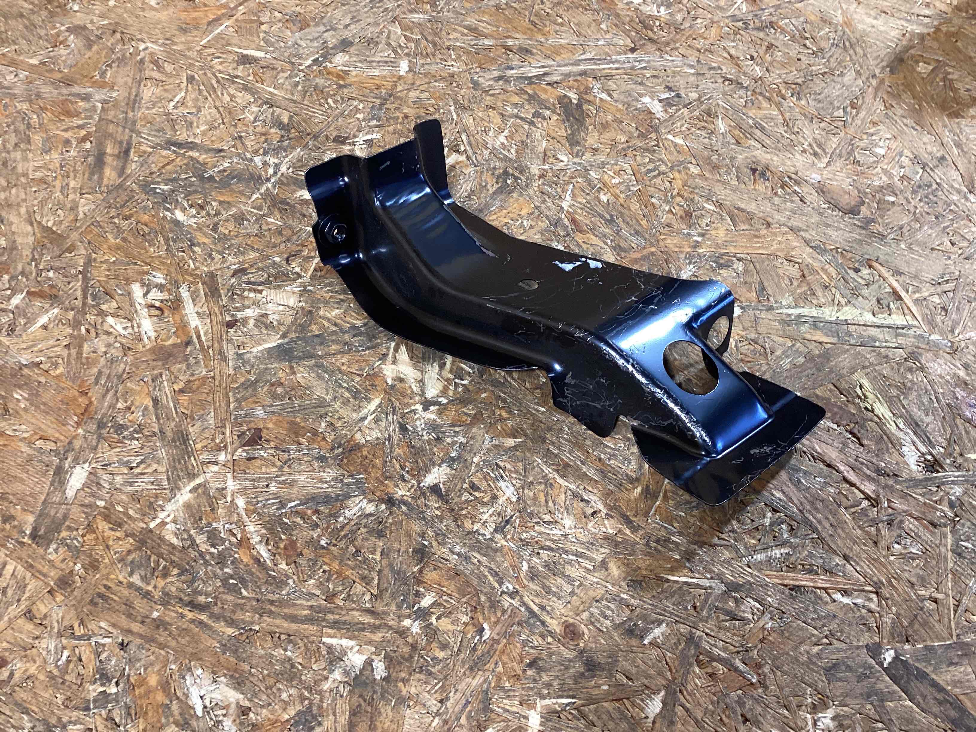 Крепление, кронштейн Porsche Macan 110326-118