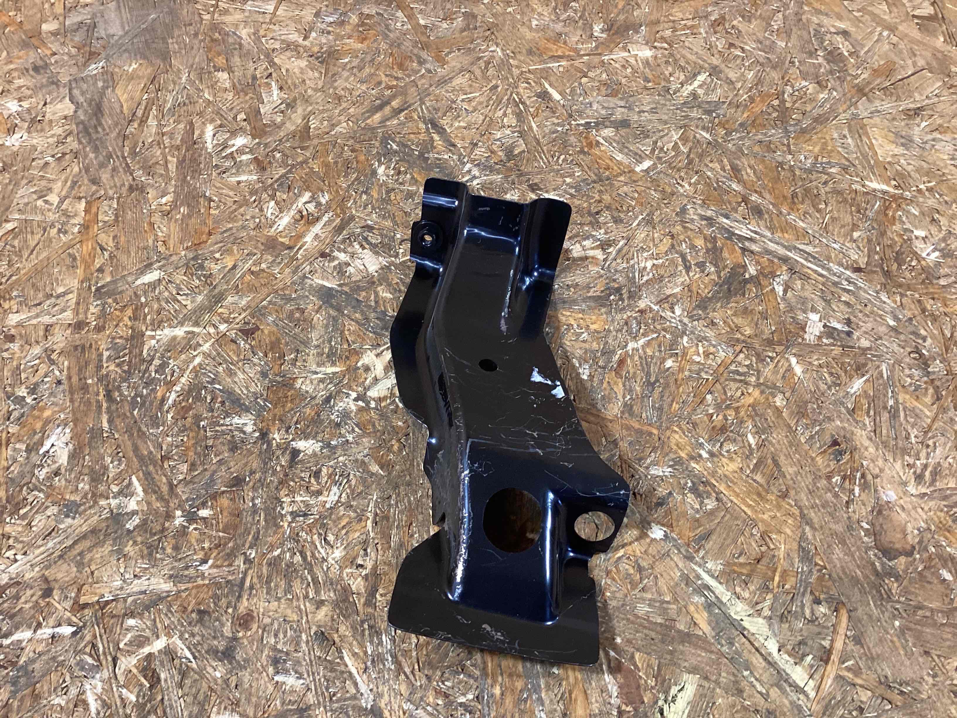 Крепление, кронштейн Porsche Macan 110326-119