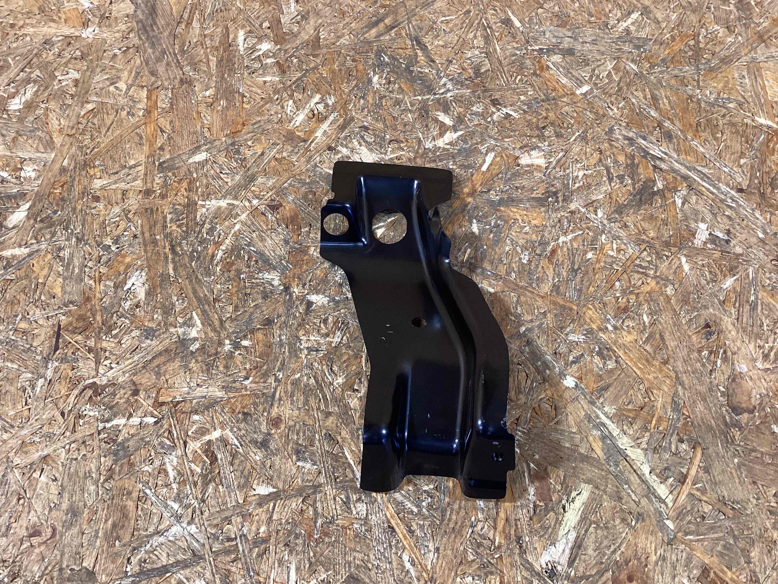 Крепление, кронштейн Porsche Macan 110326-120