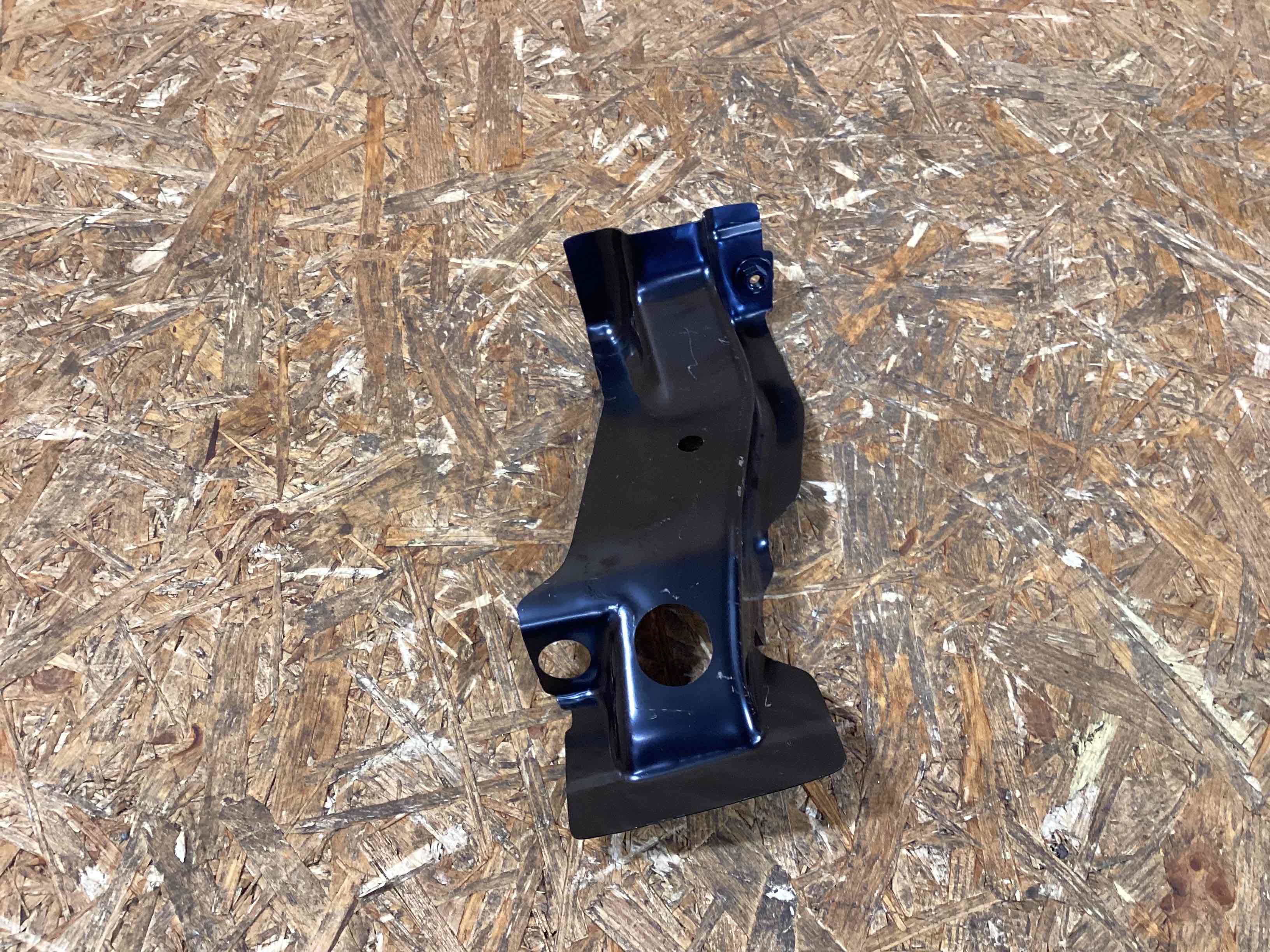 Крепление, кронштейн Porsche Macan 110326-121