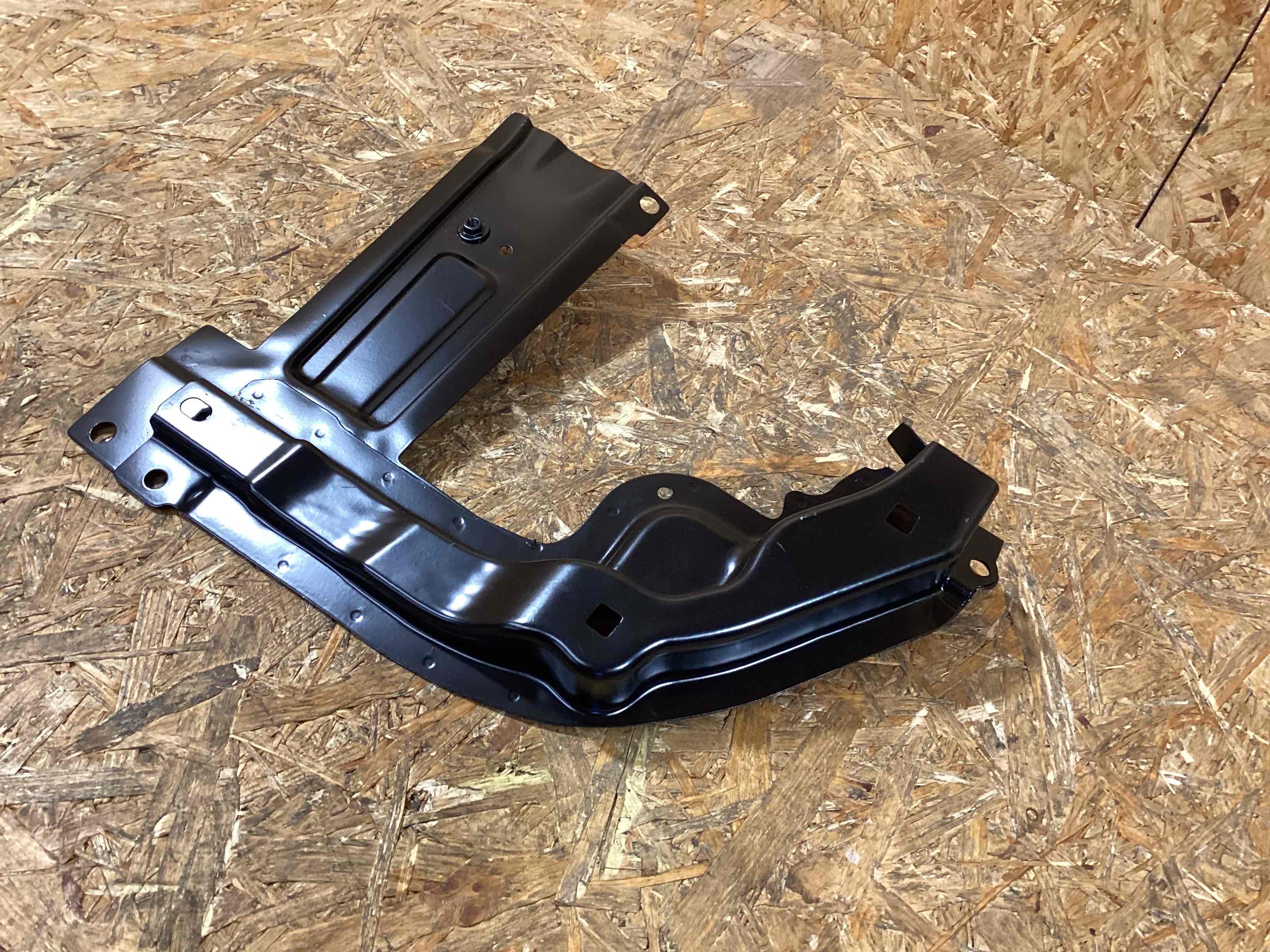 Лонжерон правый Porsche Macan 110326-126