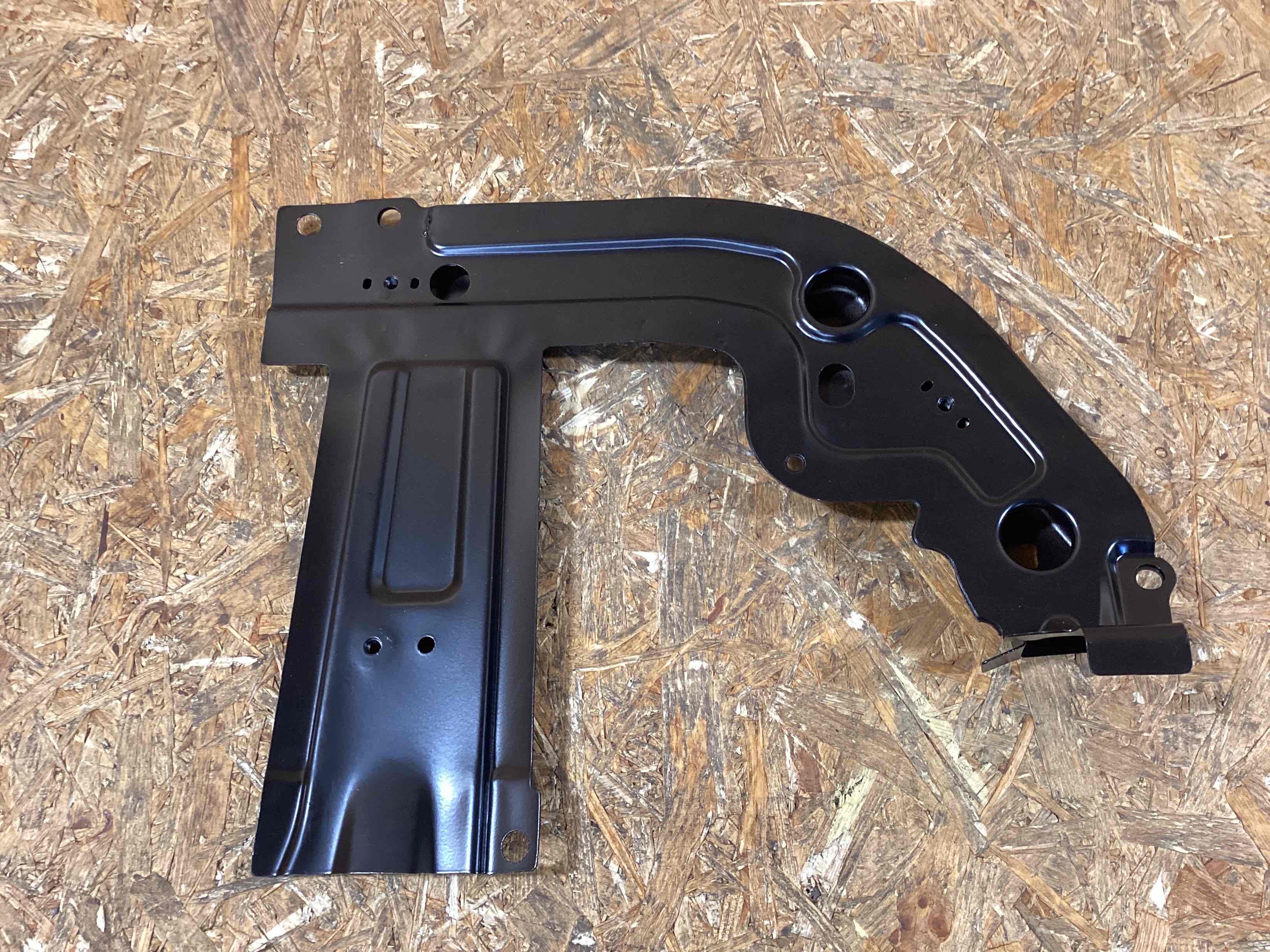 Лонжерон правый Porsche Macan 110326-127