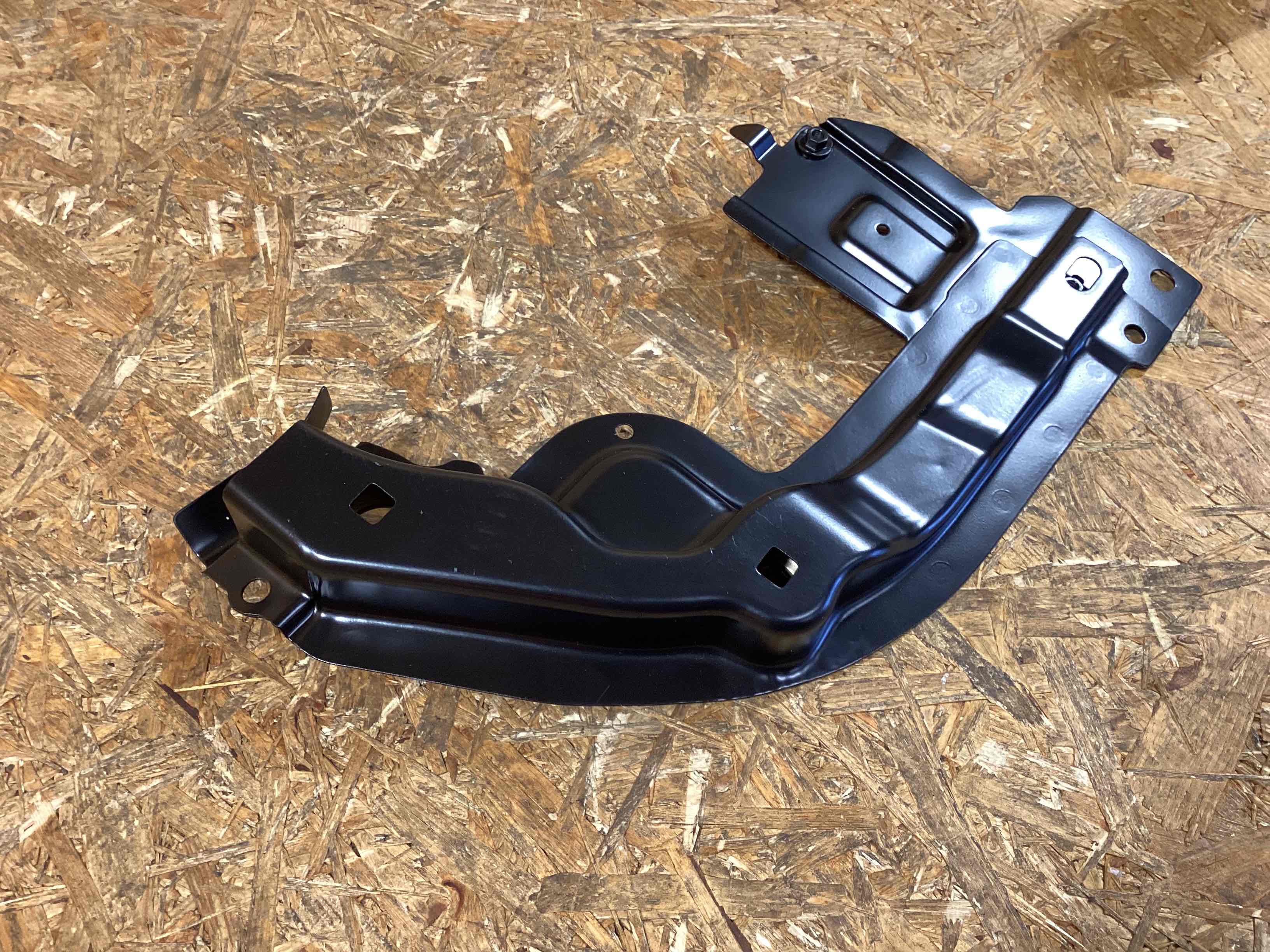 Лонжерон левый Porsche Macan 110326-129