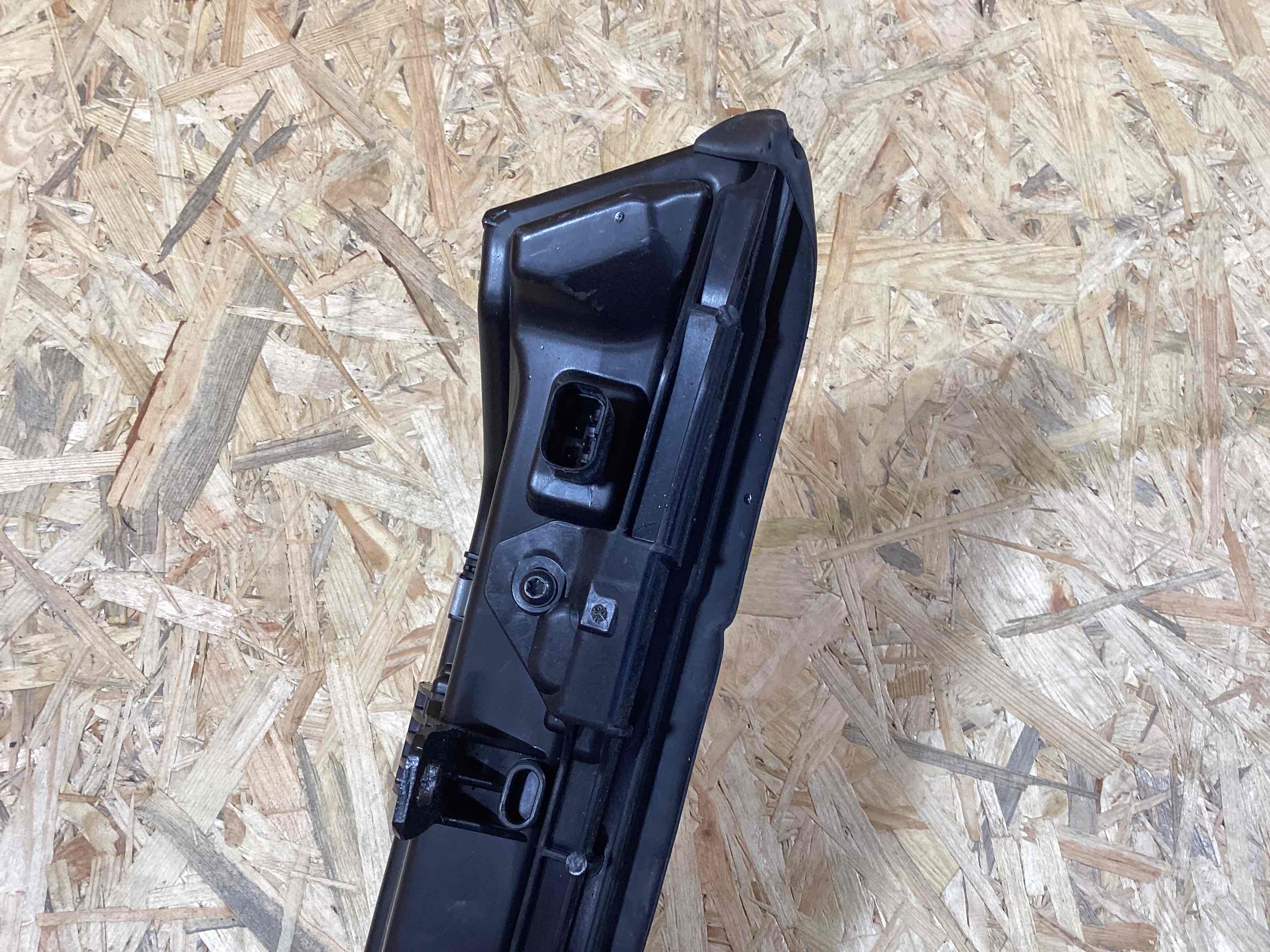 Фонарь стоп-сигнал Mercedes EQS 110526-122