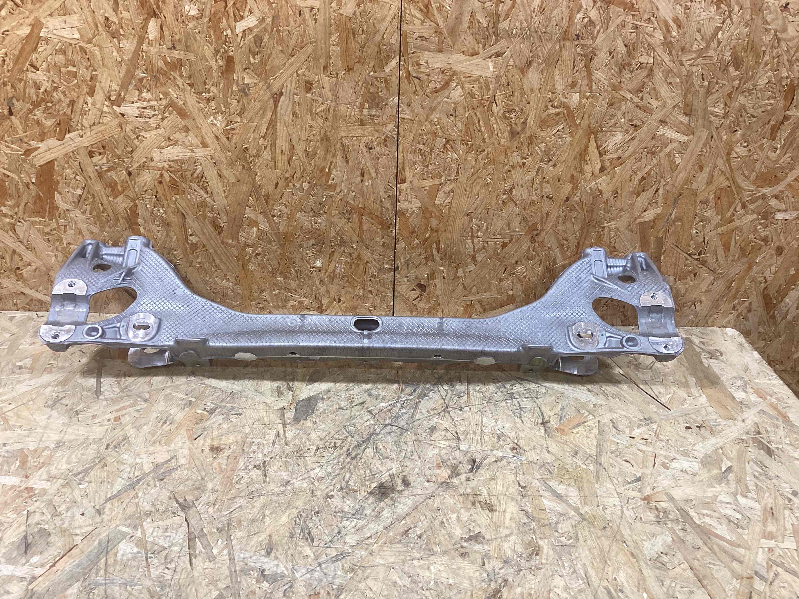 Балка подвески задняя Porsche 911 110626-101