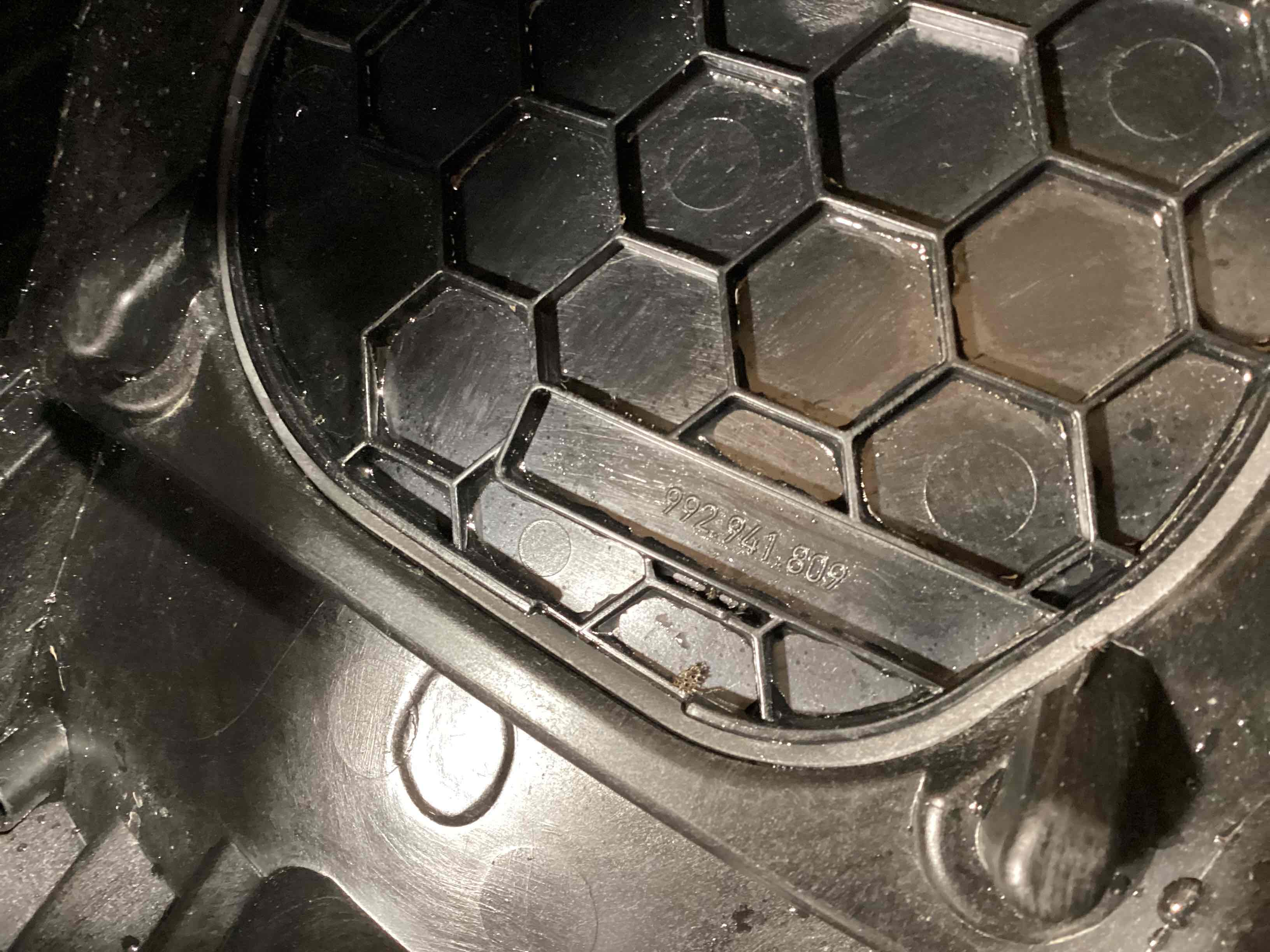 Фара левая Porsche 911 110626-133