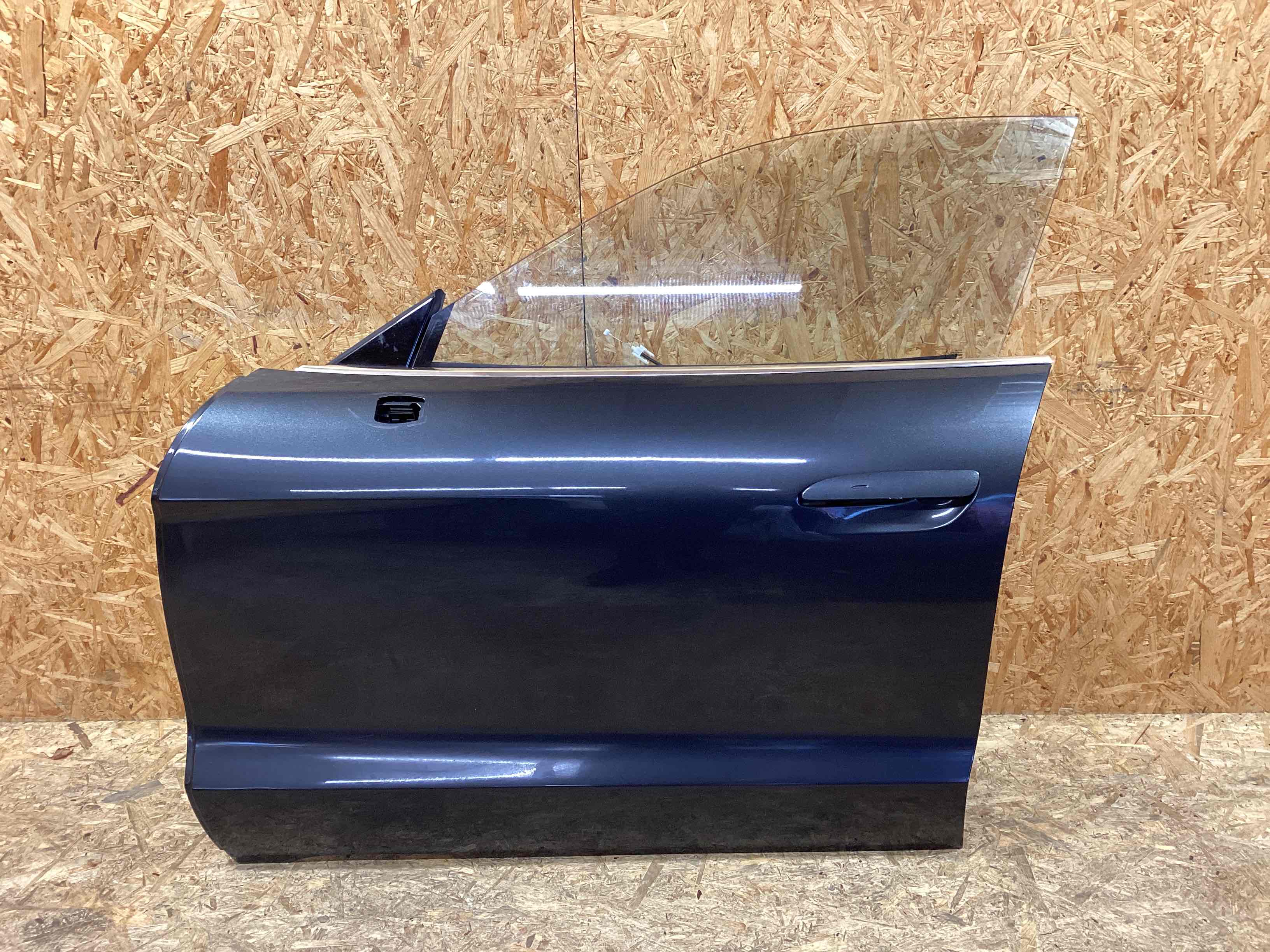 Дверь передняя левая Porsche Taycan 111225-101