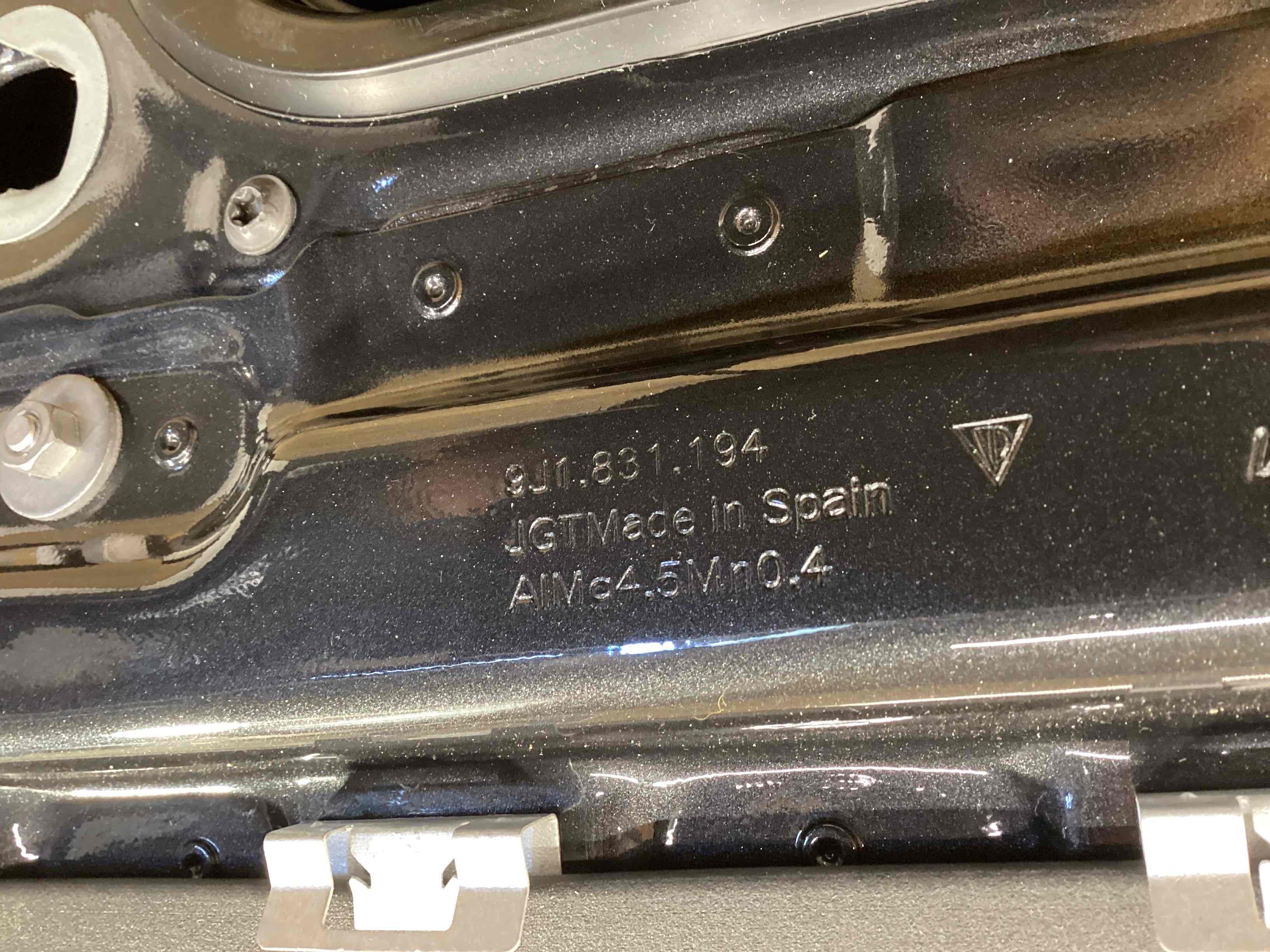 Дверь передняя правая Porsche Taycan 111225-102